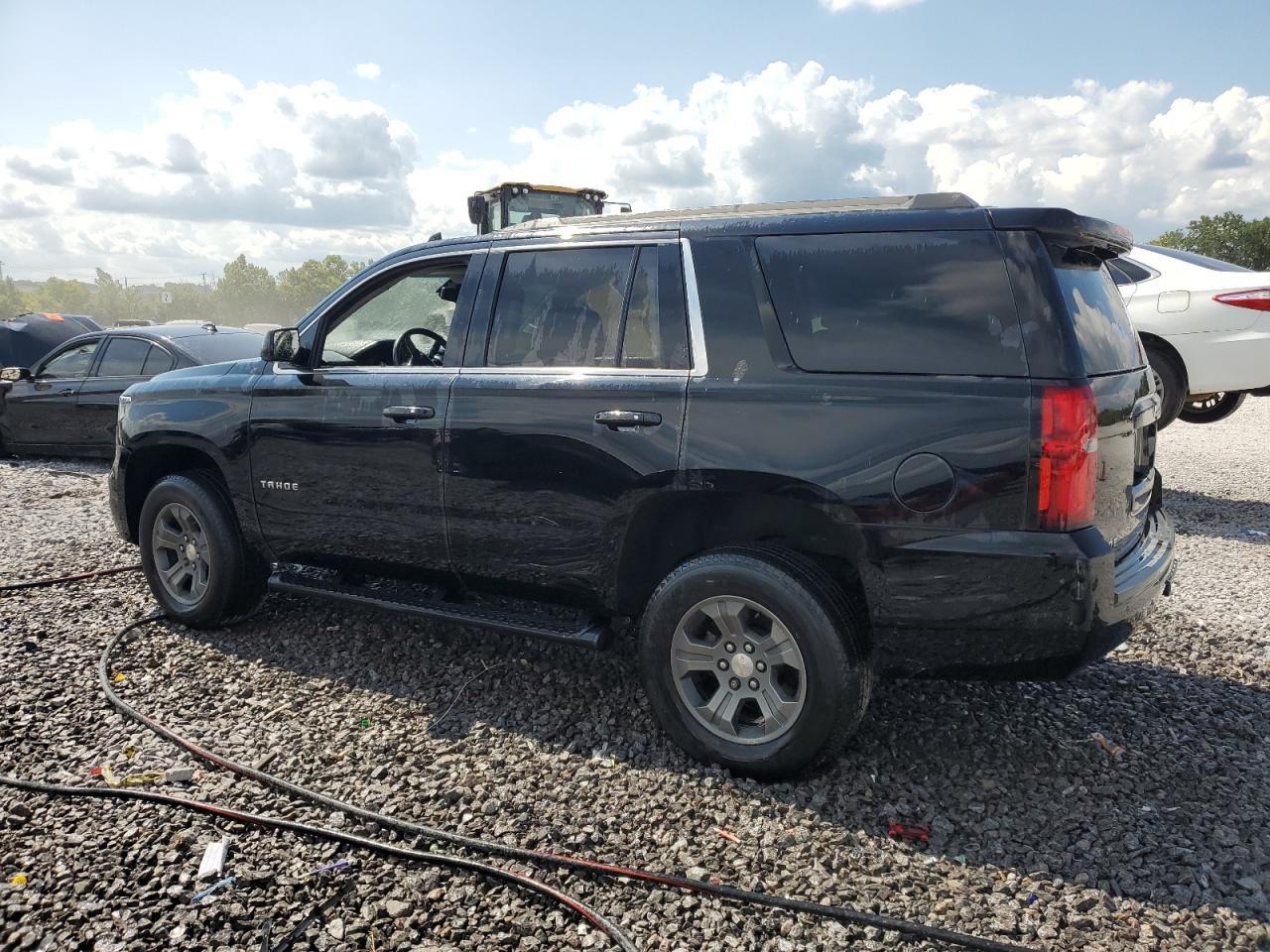 2017 Chevrolet Tahoe K1500 Lt - Image 2