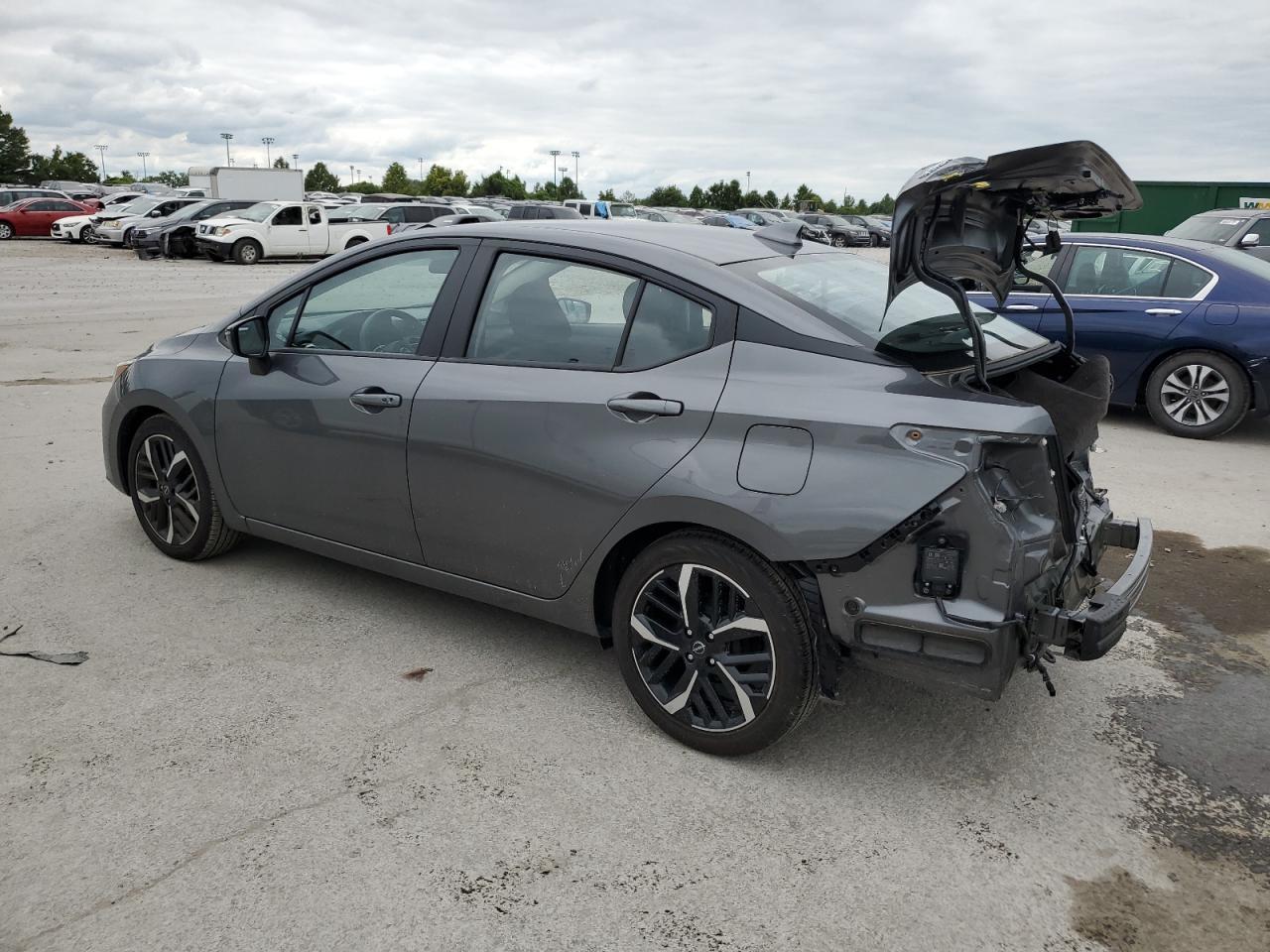 2024 Nissan Versa Sr - Image 2