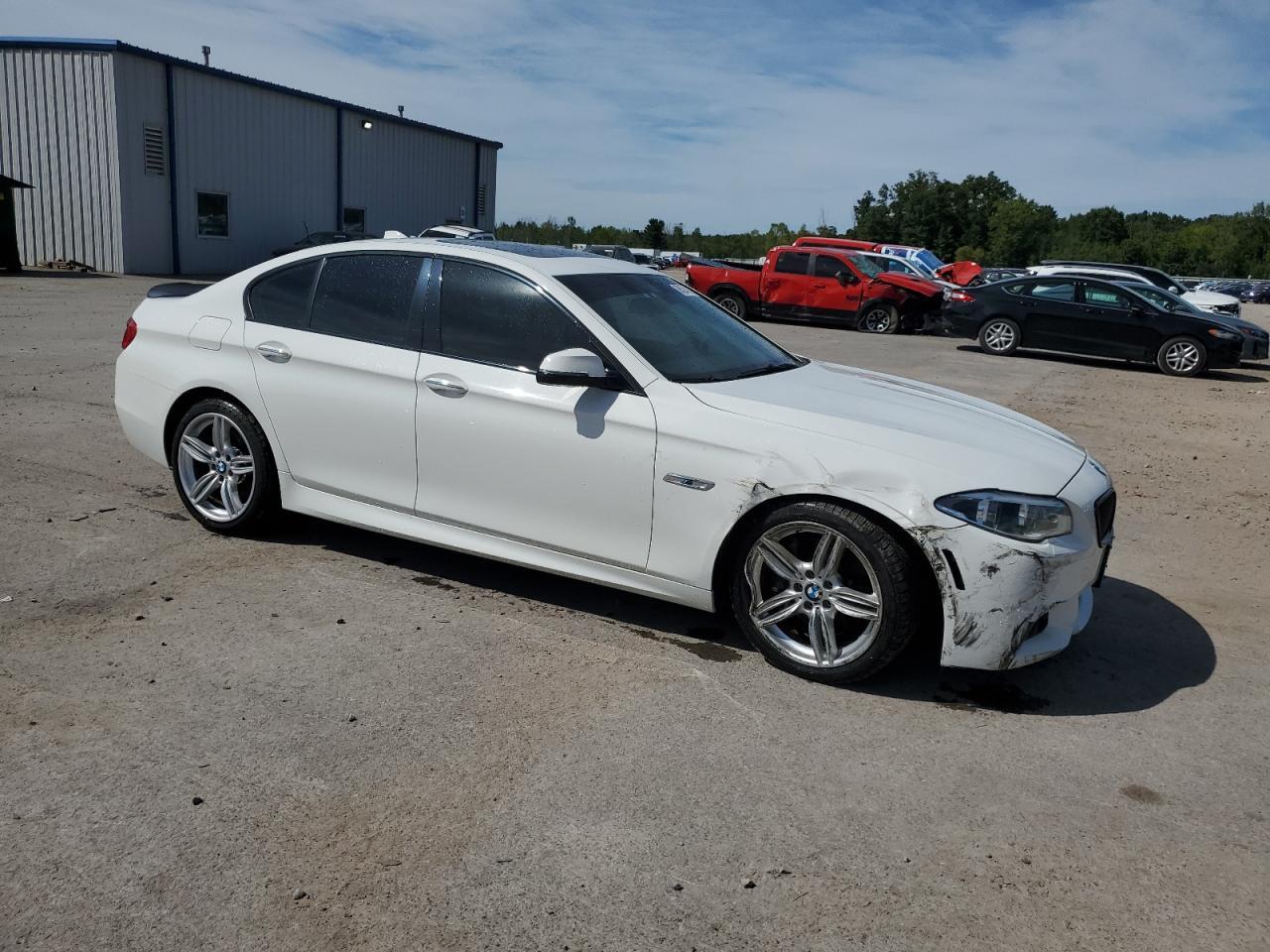 2016 BMW 550 Xi - Фото 4