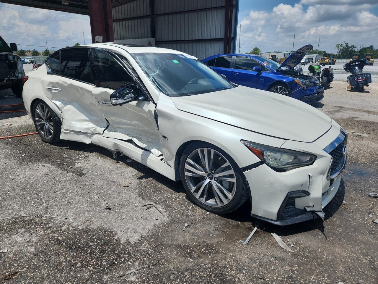 2018 Infiniti Q50 Luxe - Фото 4