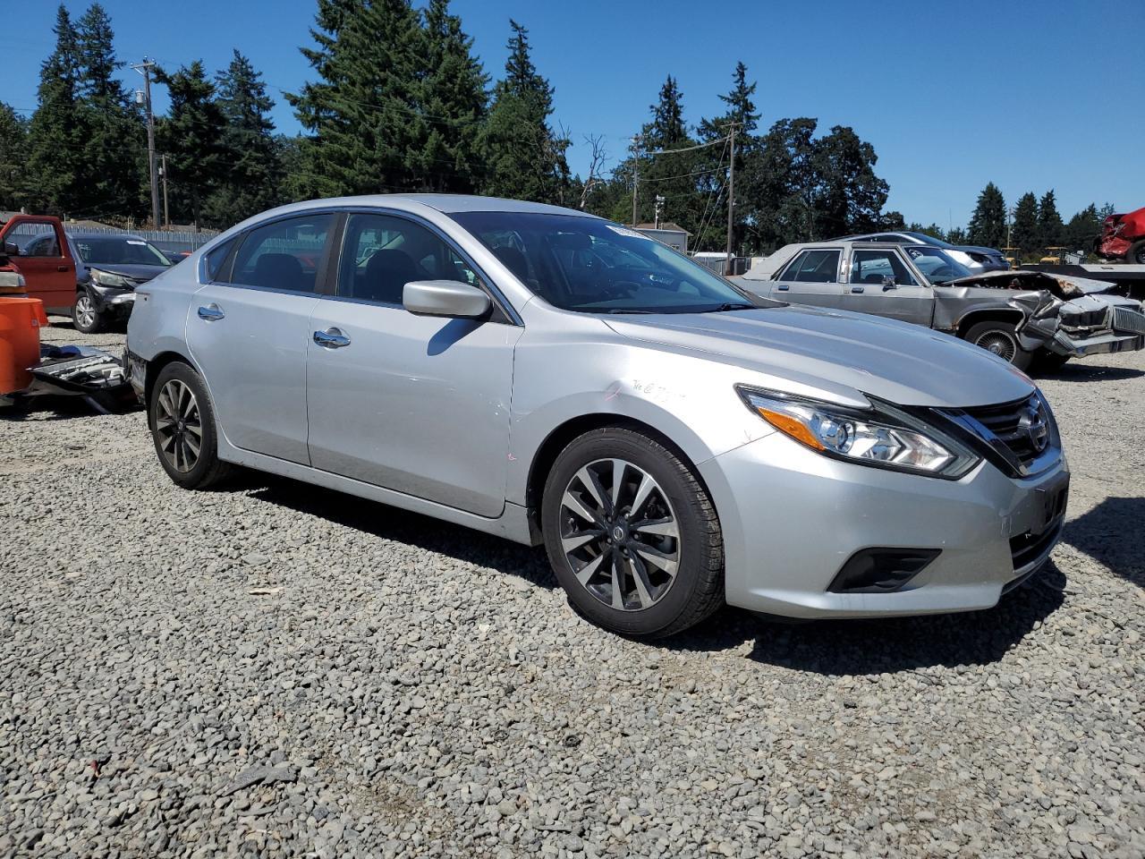 2018 Nissan Altima 2.5 - Image 4