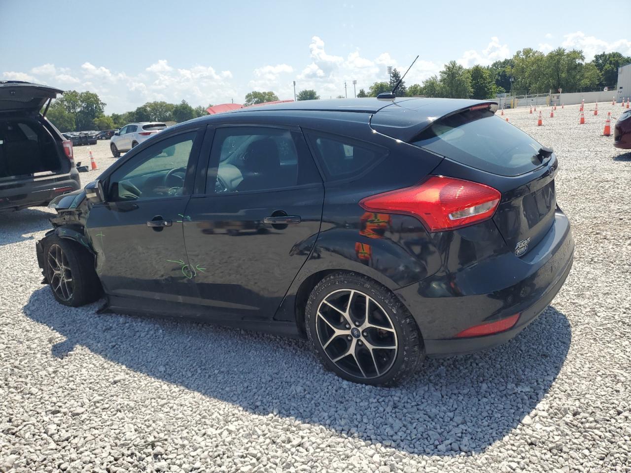 2017 Ford Focus Sel - Image 2