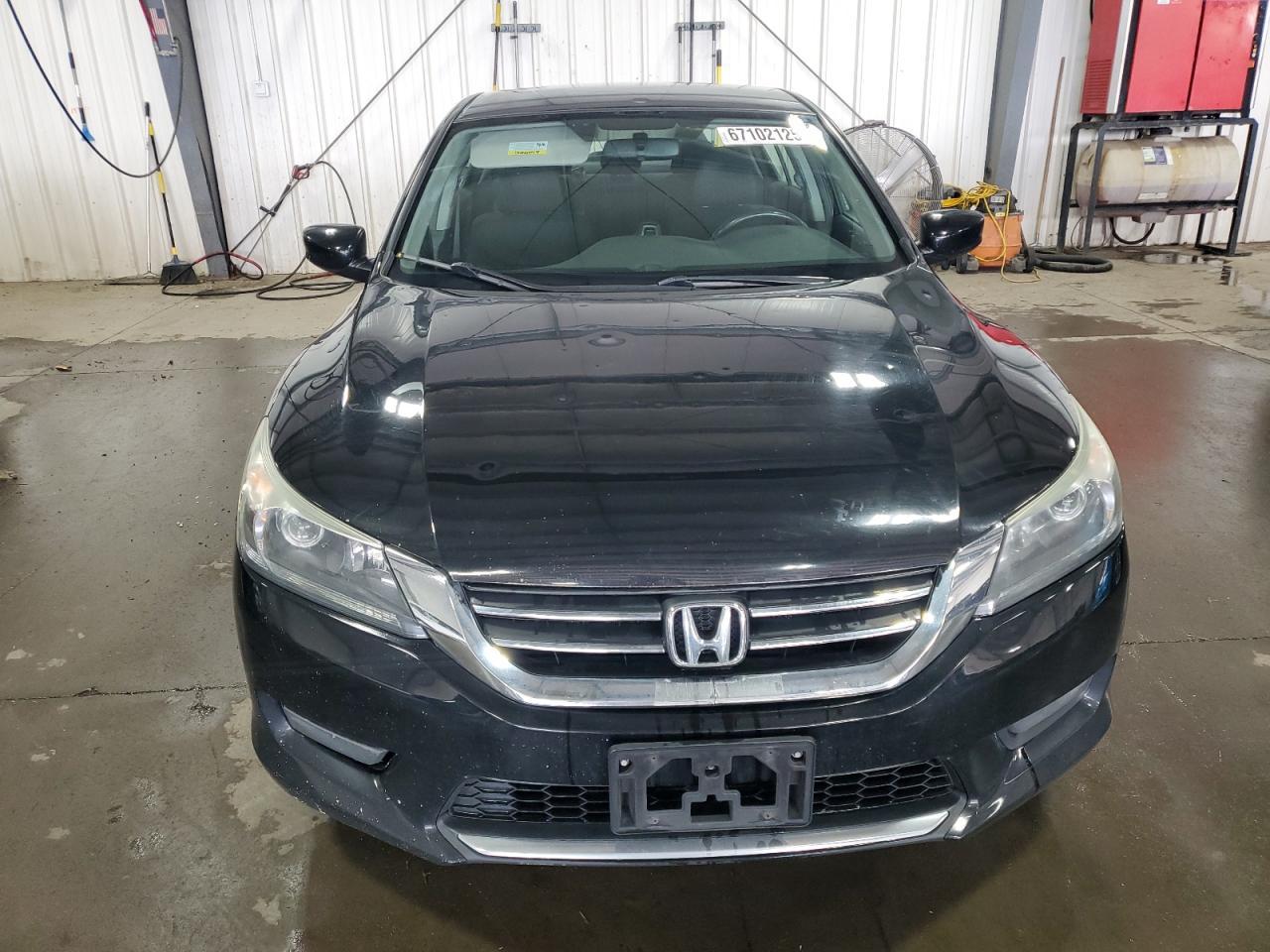 2015 Honda Accord Sport - Image 5