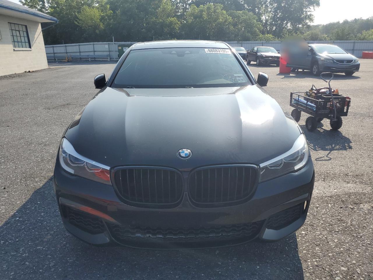 2019 BMW 740 Xi - Фото 5