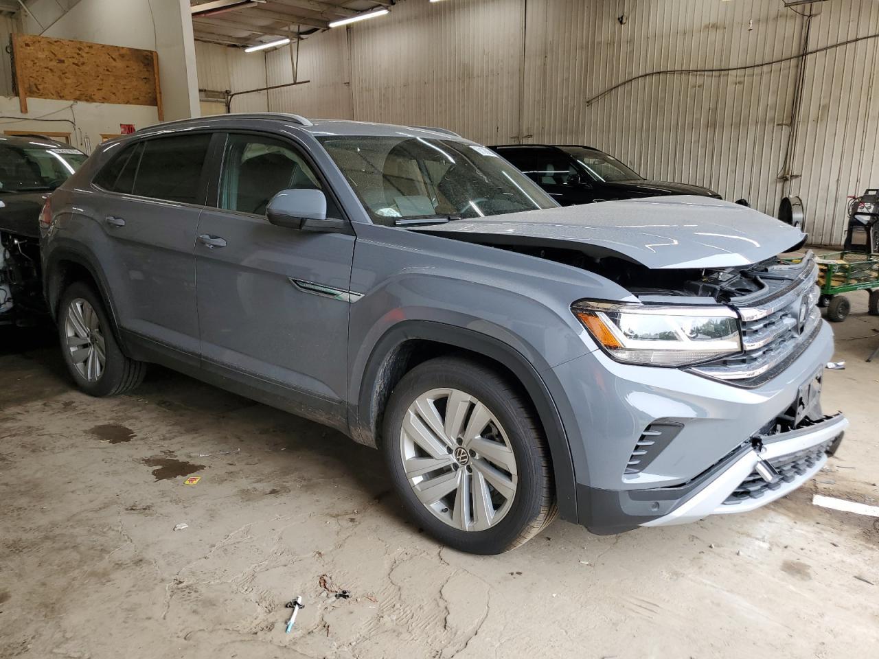 2022 Volkswagen Atlas Cross Sport Se - Фото 4