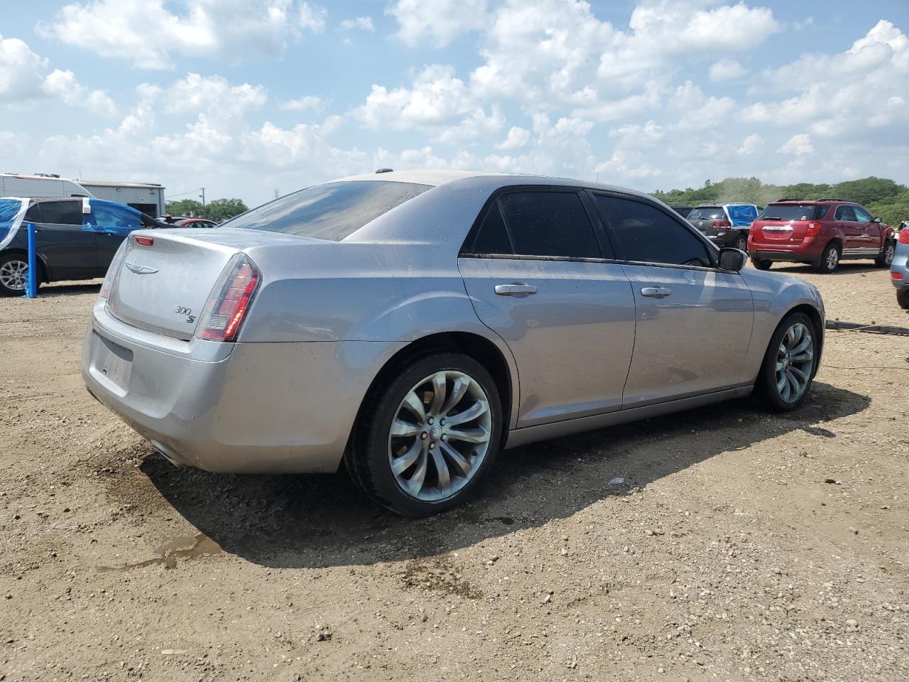 2014 Chrysler 300 S - Image 3