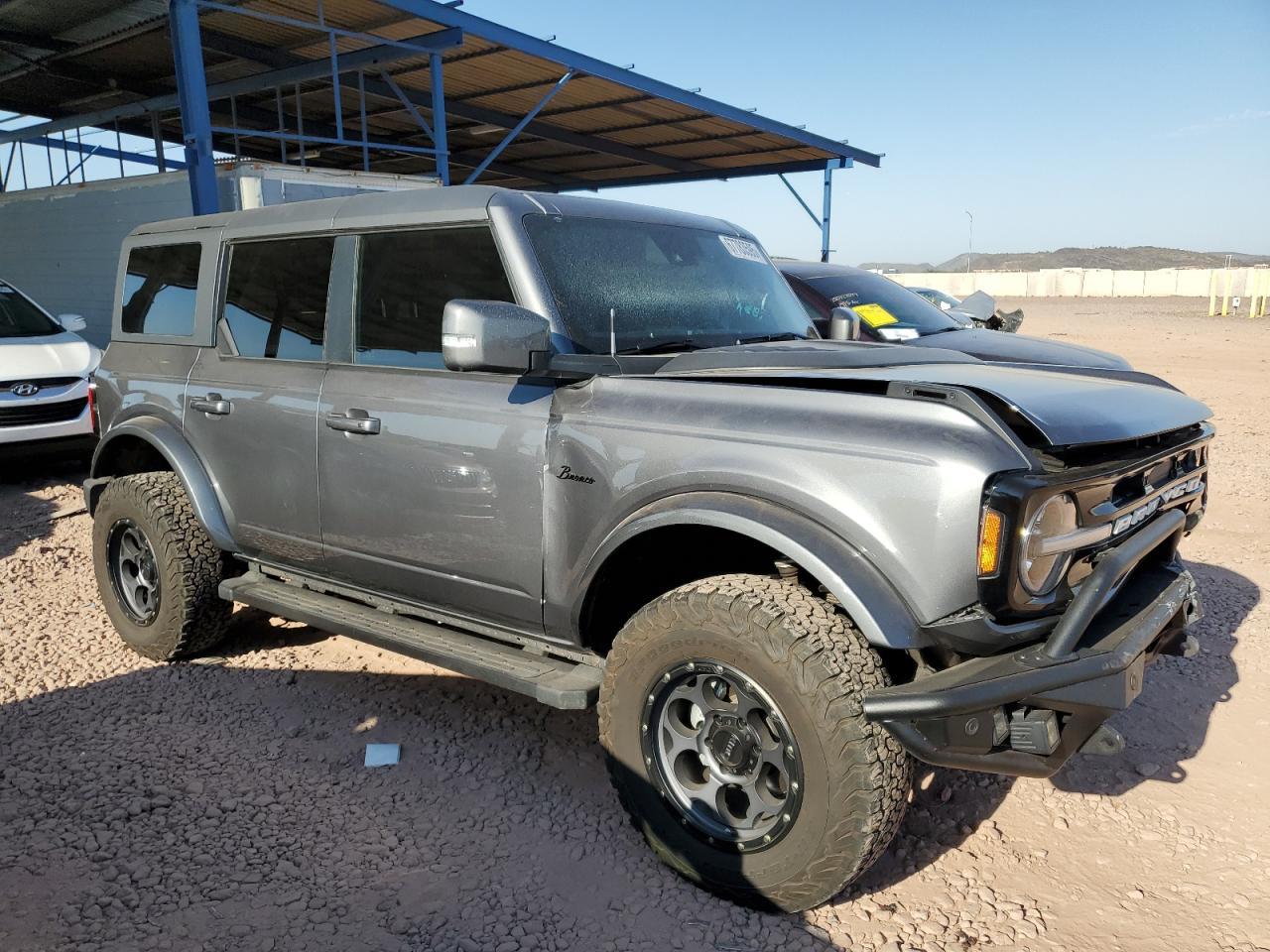 2023 Ford Bronco Base - Image 4