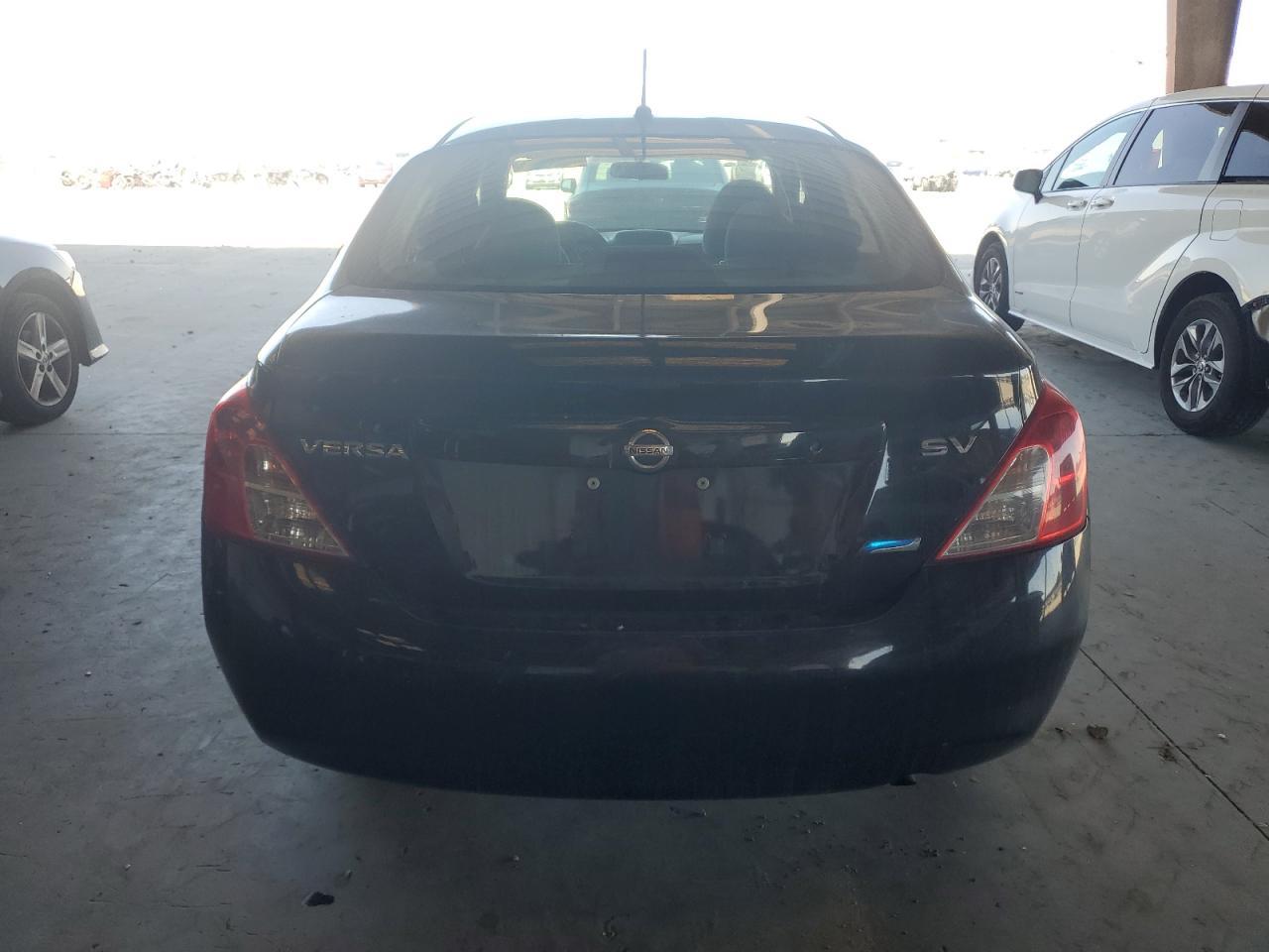 2012 Nissan Versa S - Фото 6