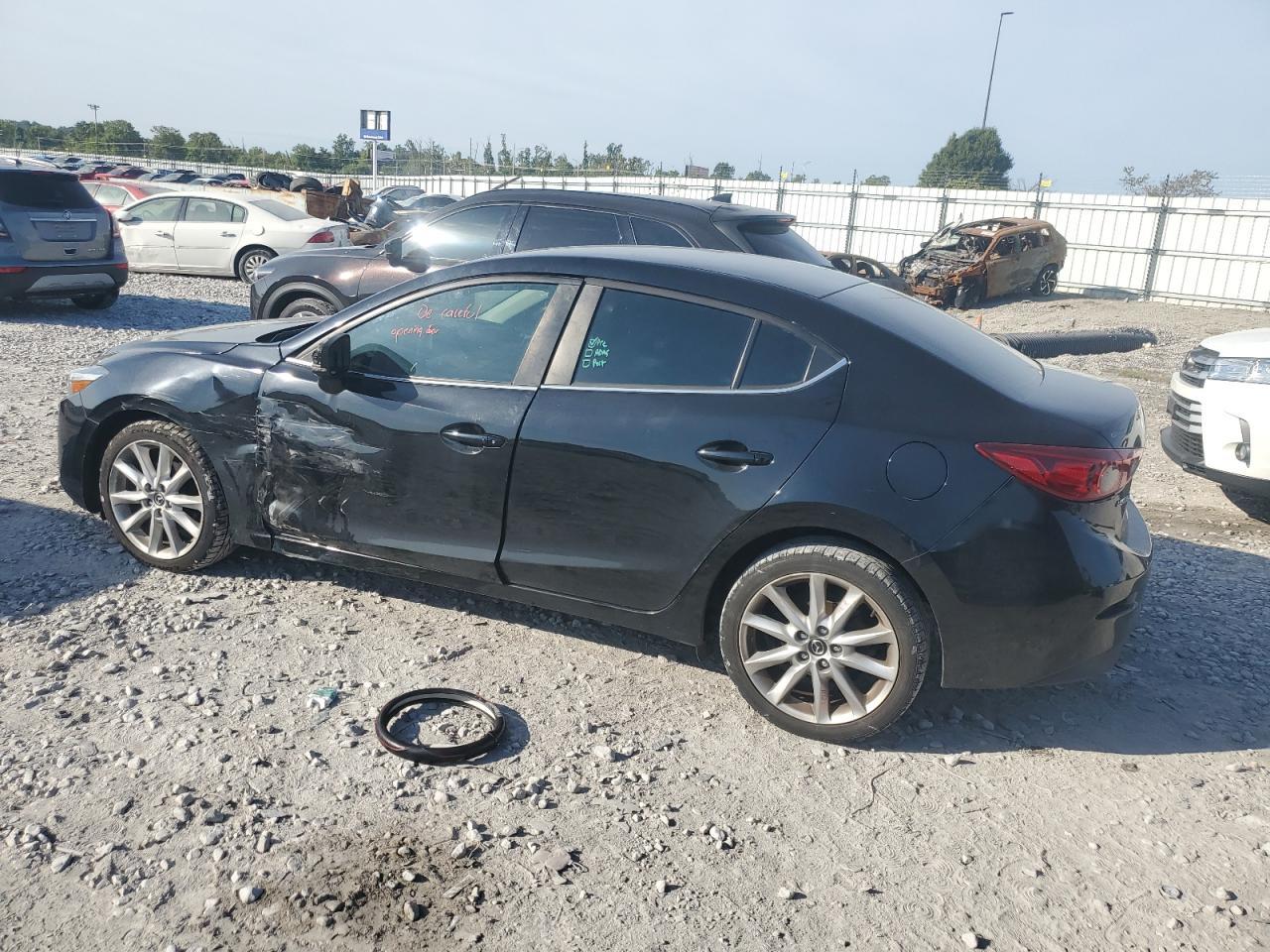 2017 Mazda 3 Touring - Фото 2