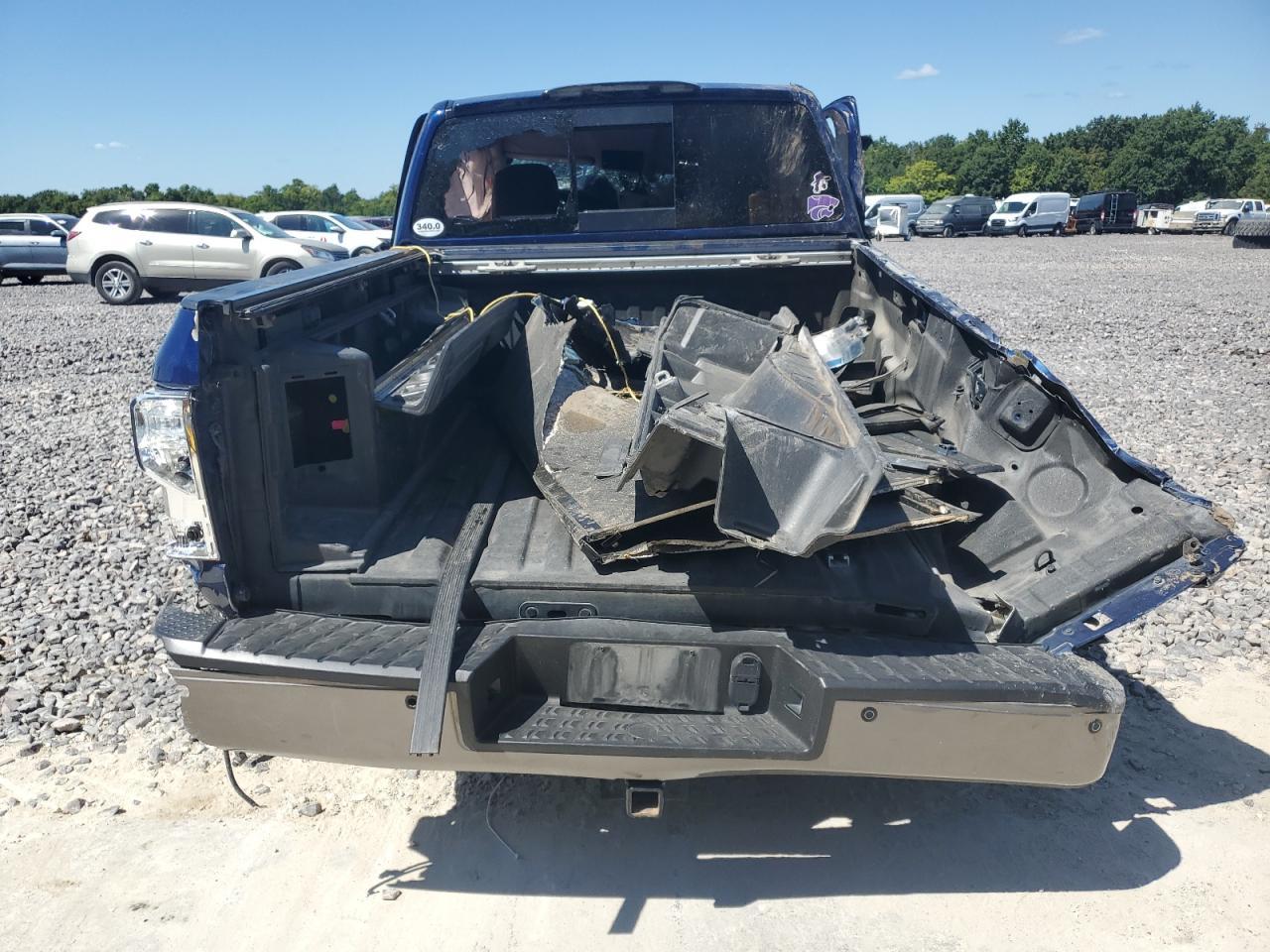 2017 Nissan Titan Xd Sl - Фото 6