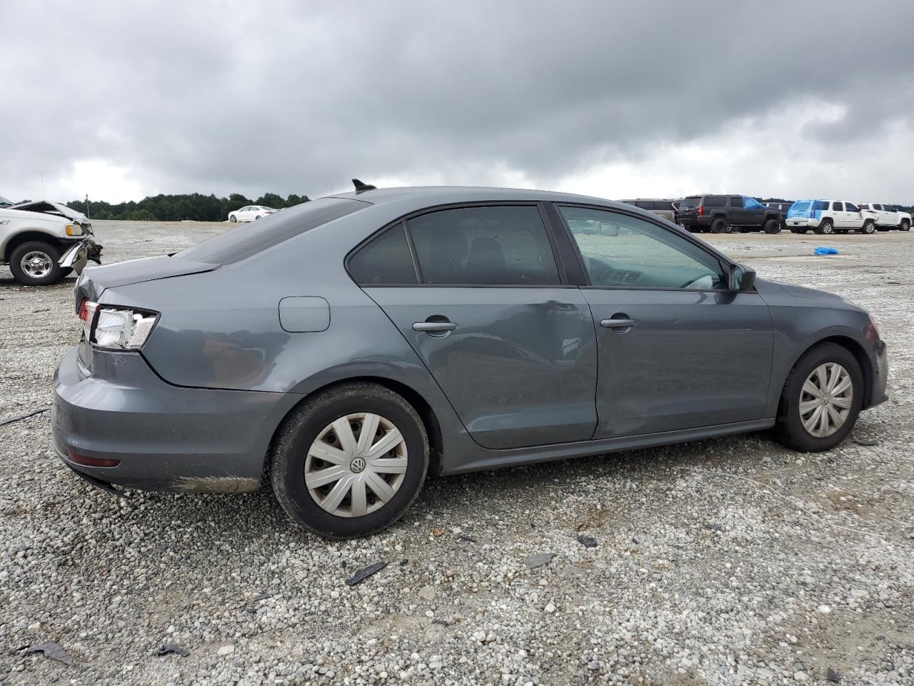 2015 Volkswagen Jetta Base - Image 3