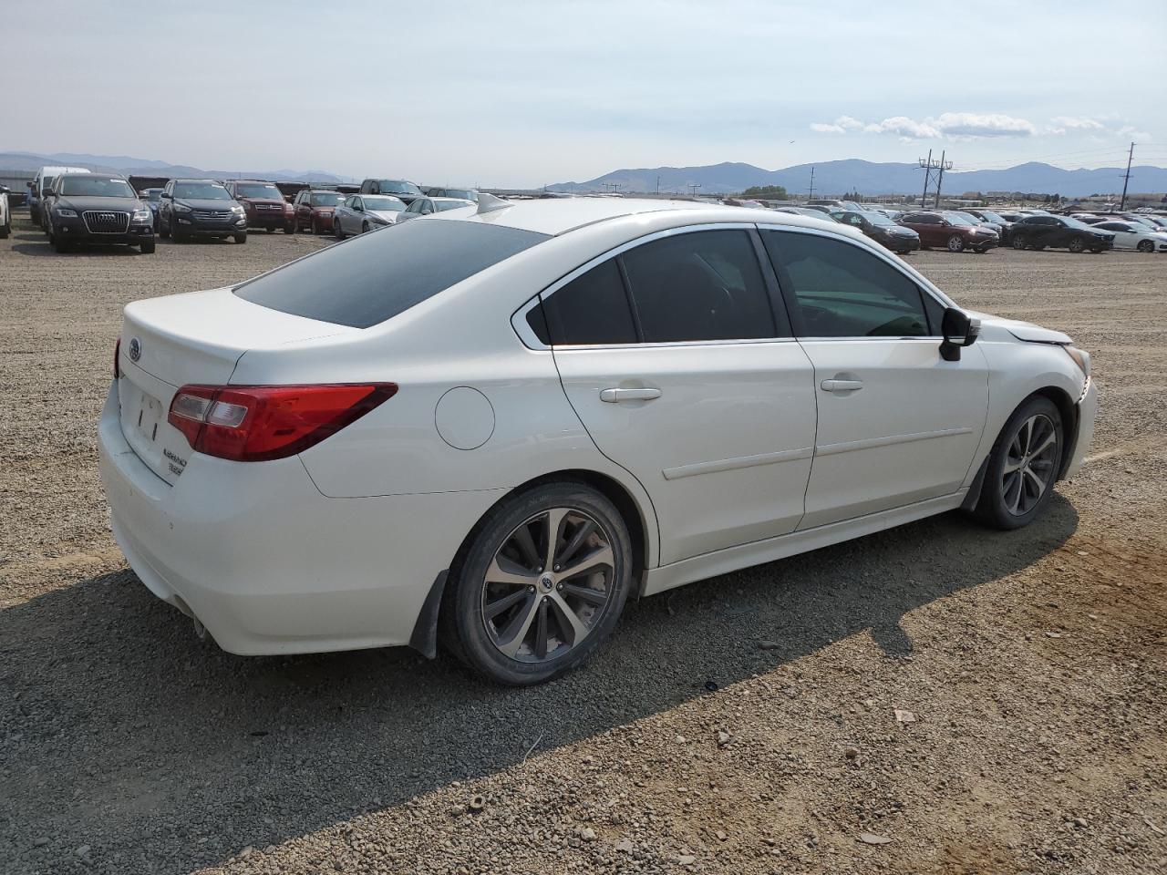 2017 Subaru Legacy 3.6R Limited - Фото 3