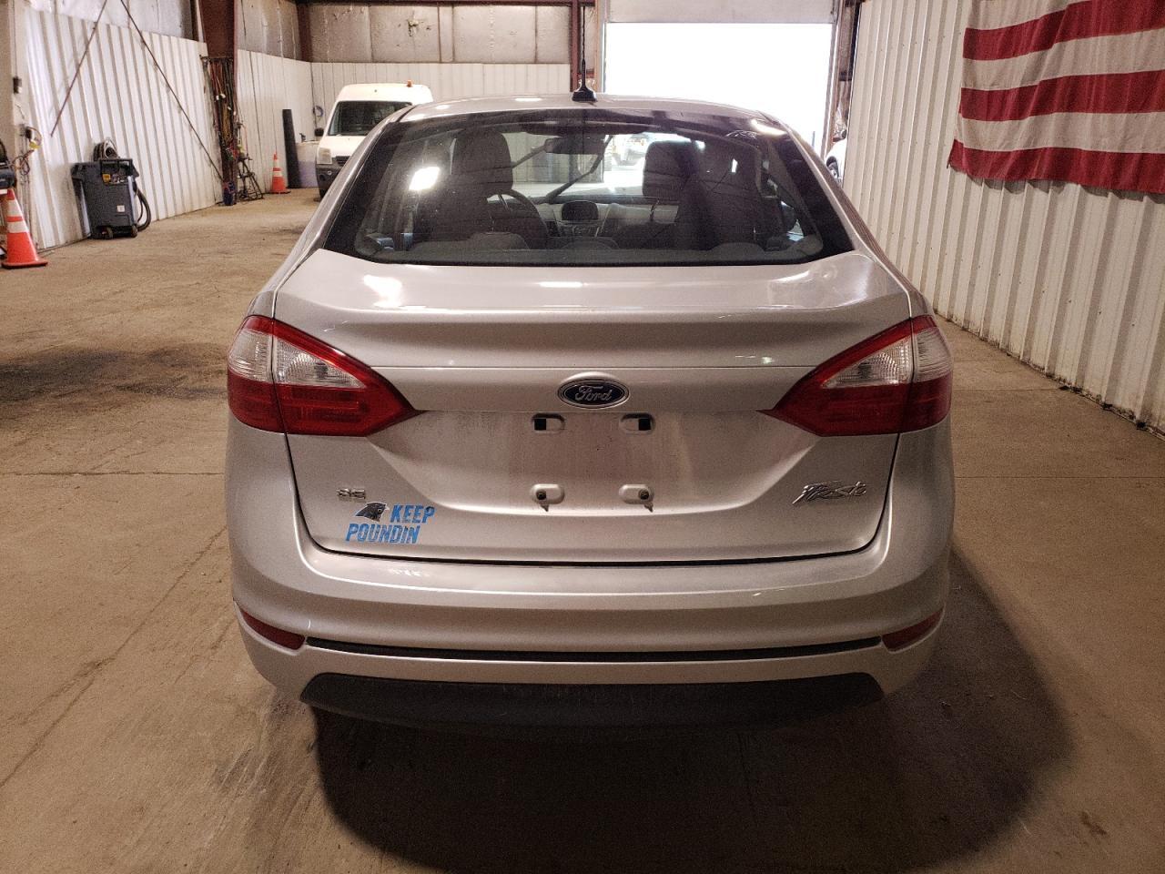 2017 Ford Fiesta Se - Фото 6