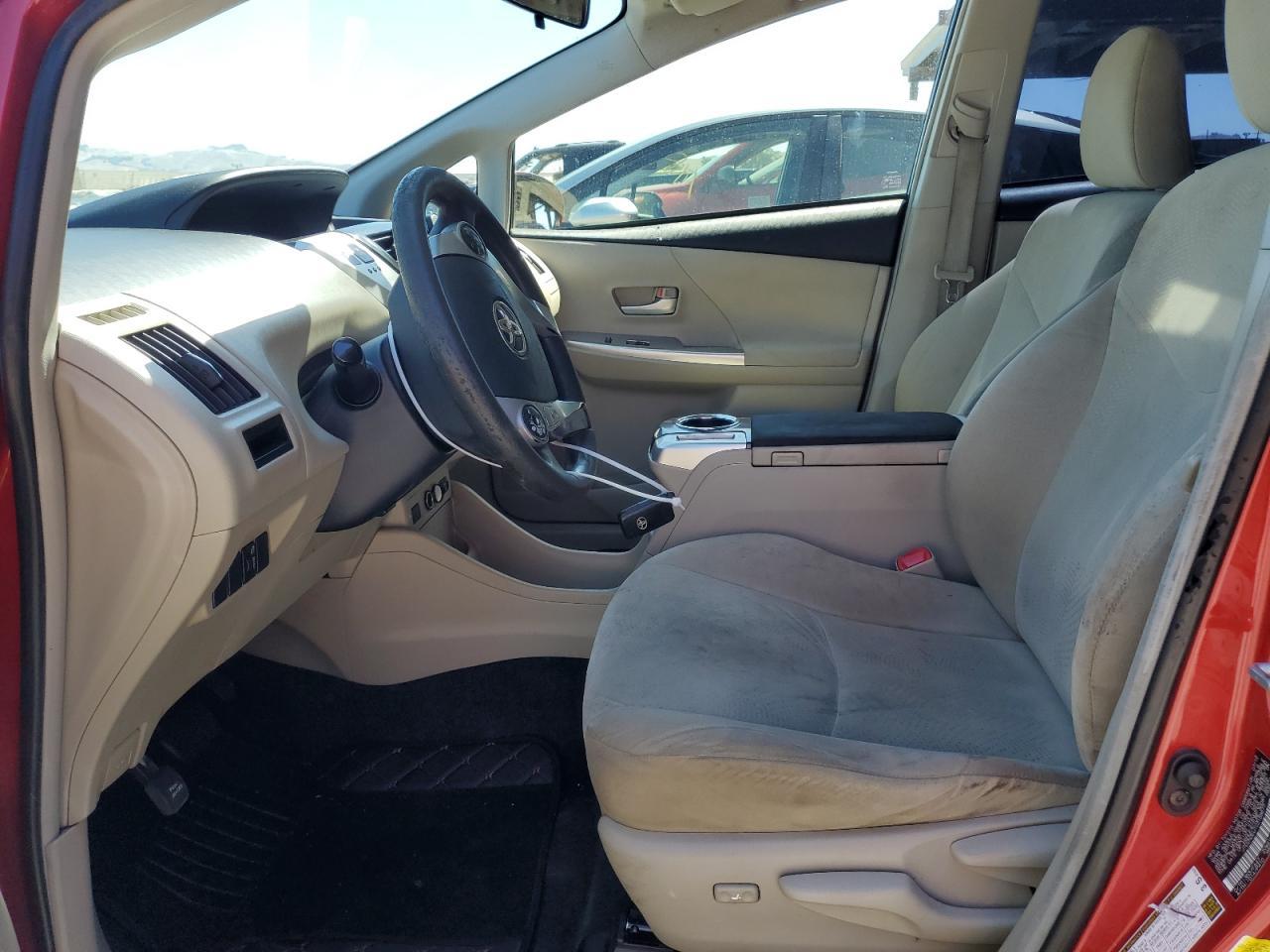 2012 Toyota Prius V - Фото 7