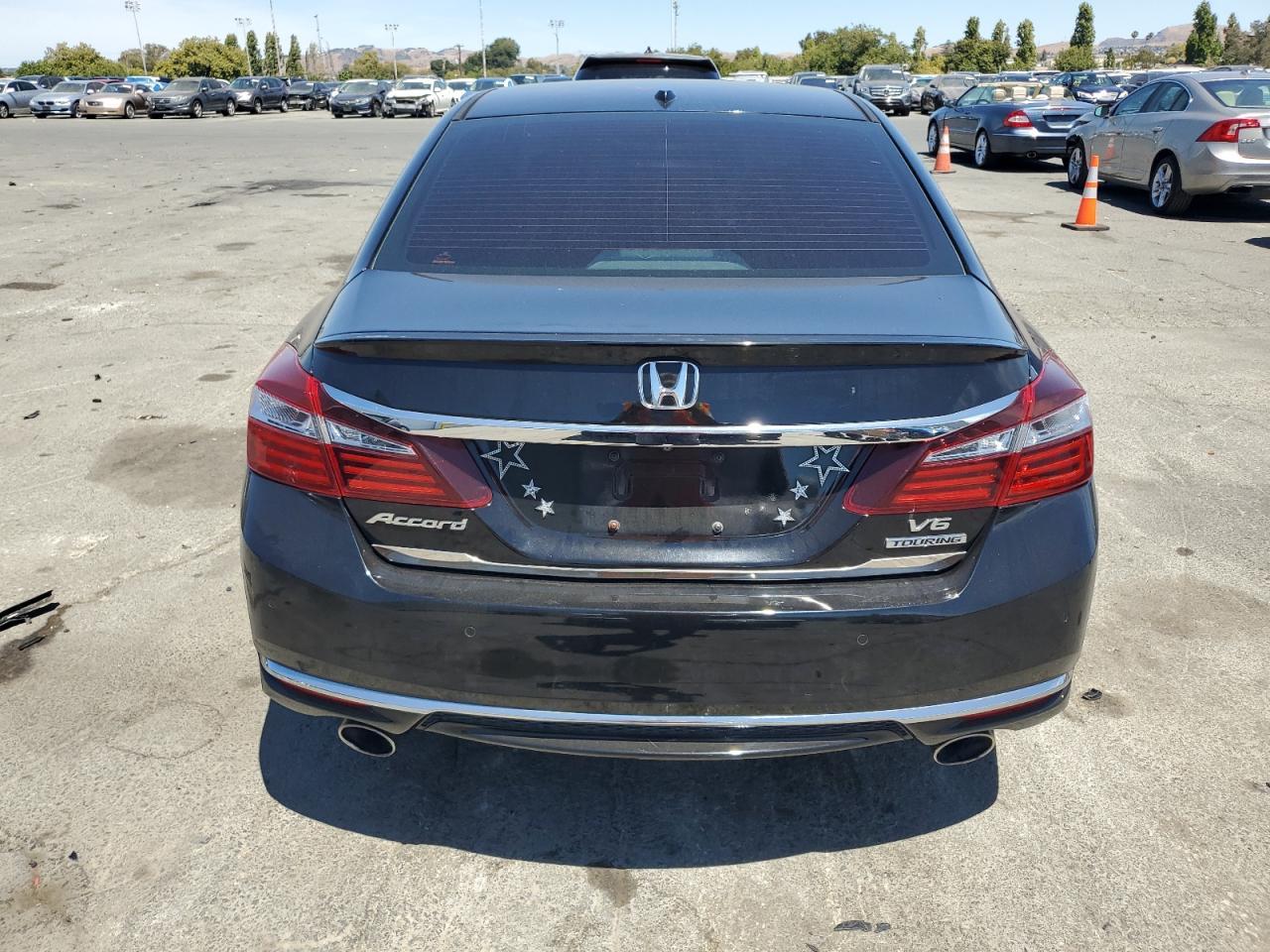 2017 Honda Accord Touring - Фото 6