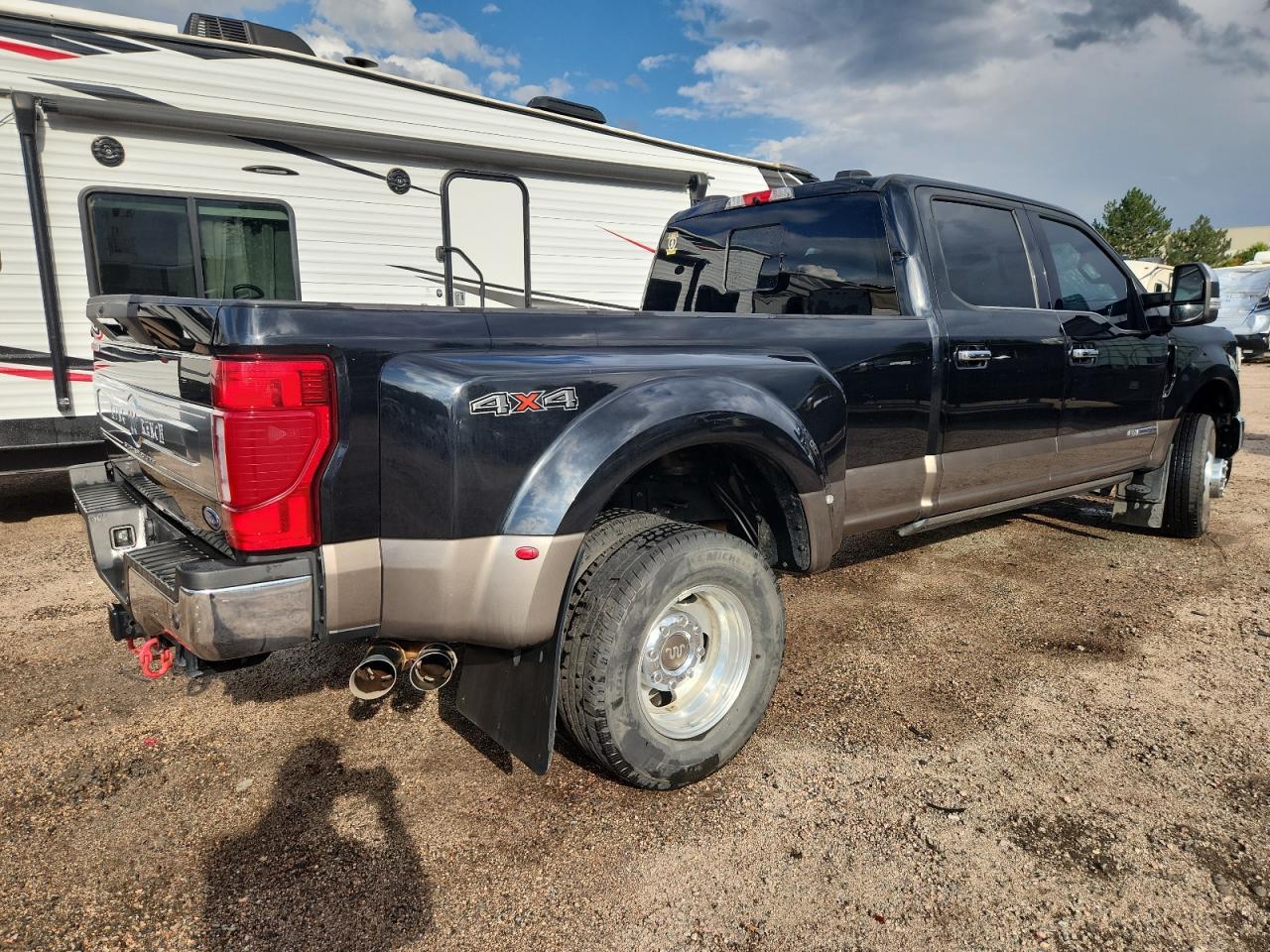 2022 Ford F350 Super Duty - Image 3