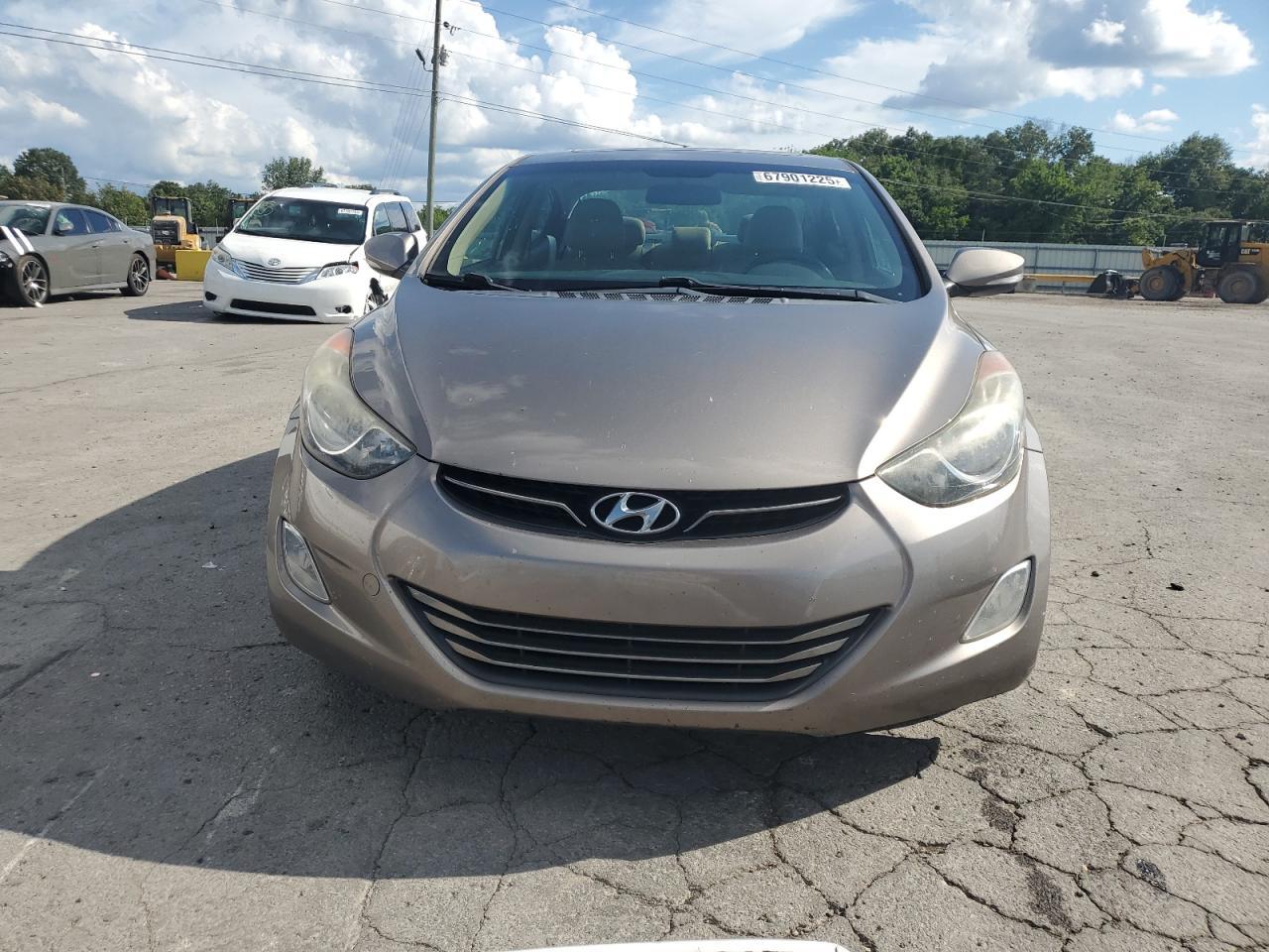 2013 Hyundai Elantra Gls - Image 5