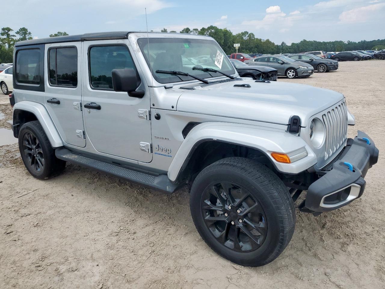 2023 Jeep Wrangler Sahara 4Xe - Image 4