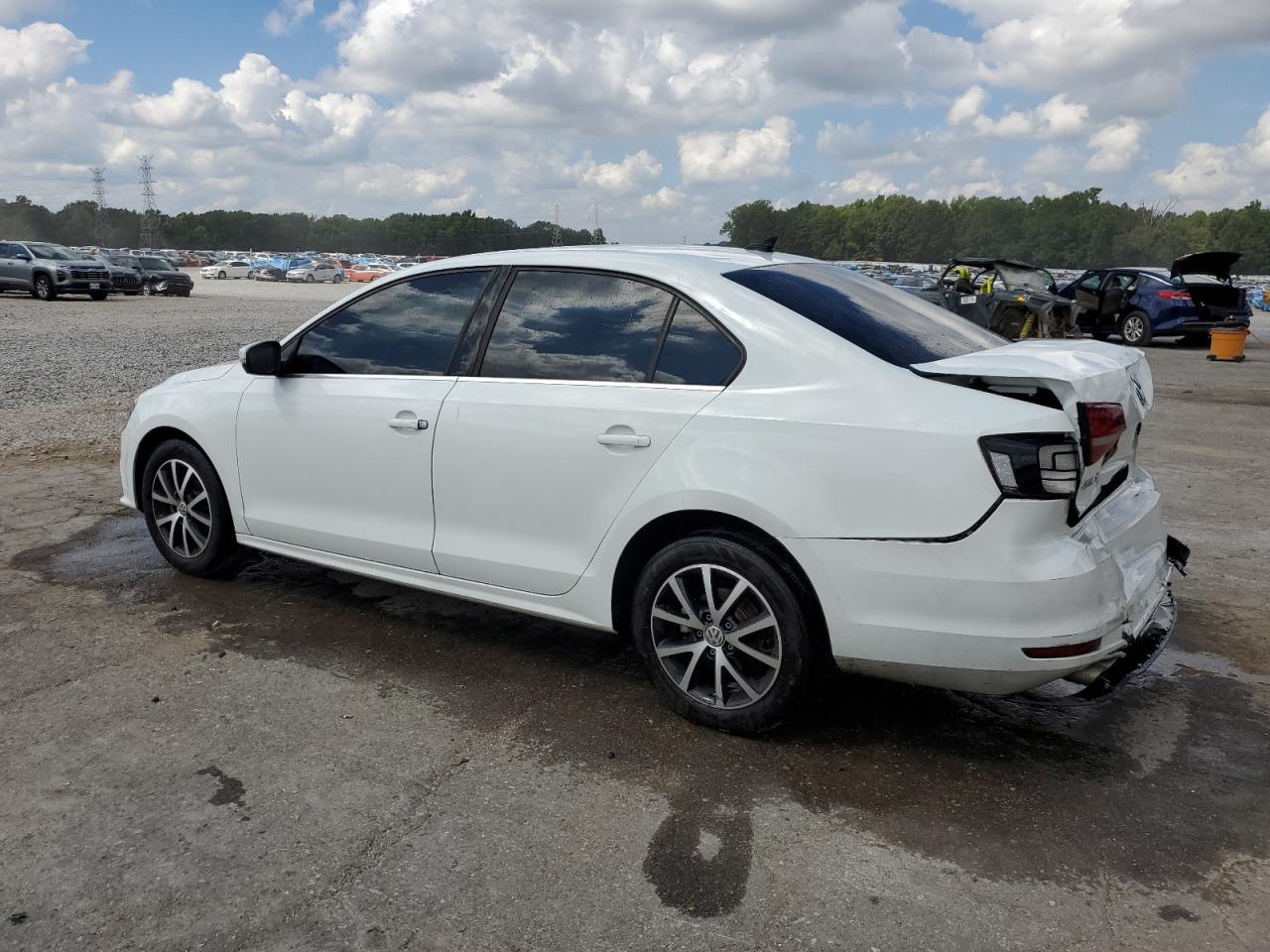 2018 Volkswagen Jetta Se - Image 2