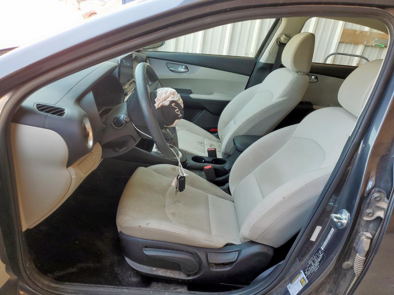 2023 Kia Forte Lx - Image 7