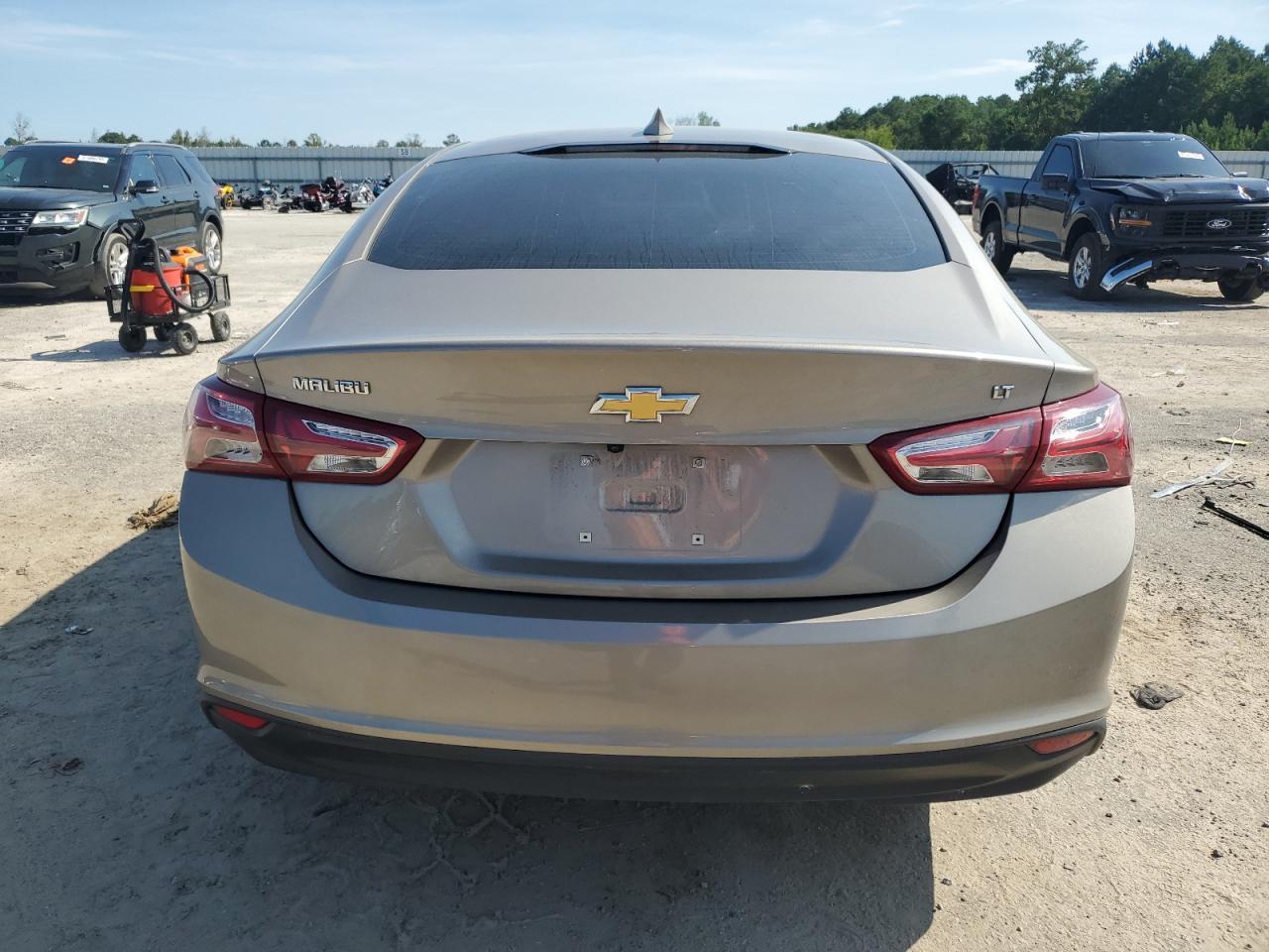 2022 Chevrolet Malibu Lt - Фото 6