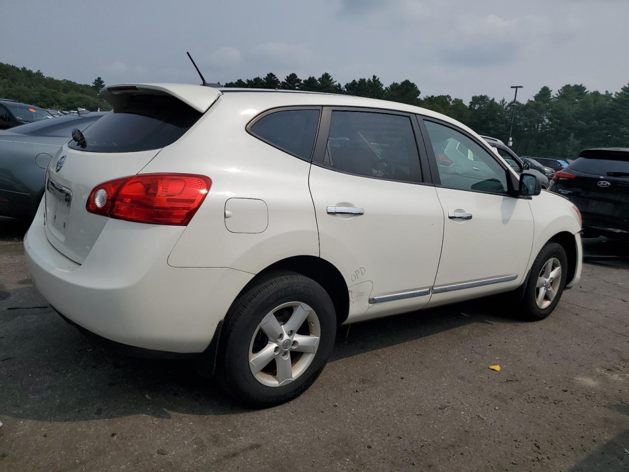 2012 Nissan Rogue S - Image 3