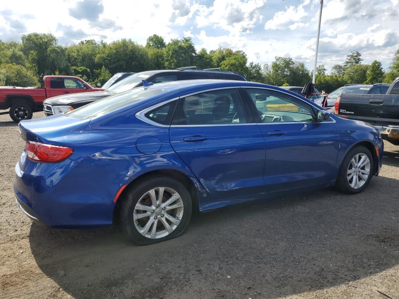 2015 Chrysler 200 Limited - Фото 3