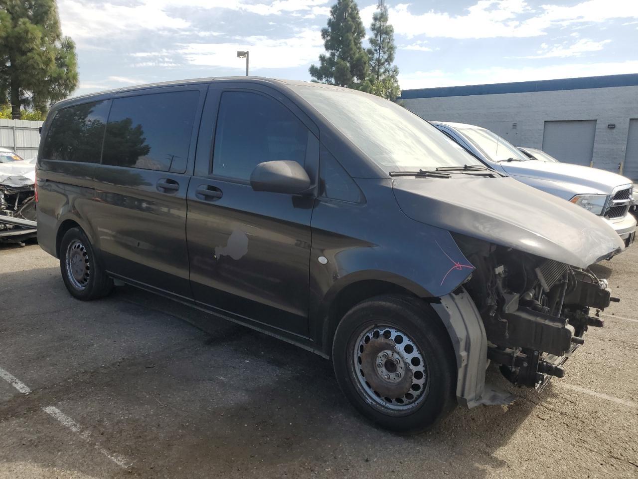 2018 Mercedes-Benz Metris - Фото 4