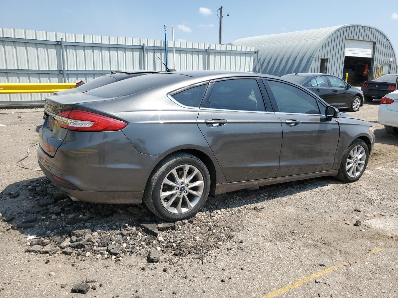 2017 Ford Fusion Se - Фото 3