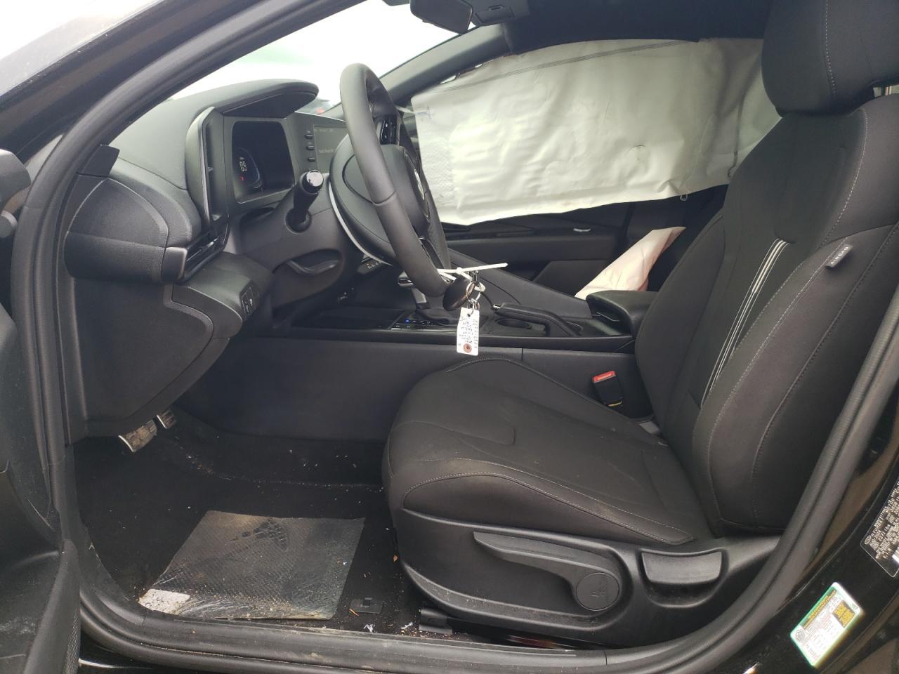 2025 Hyundai Elantra Sel Sport - Image 7