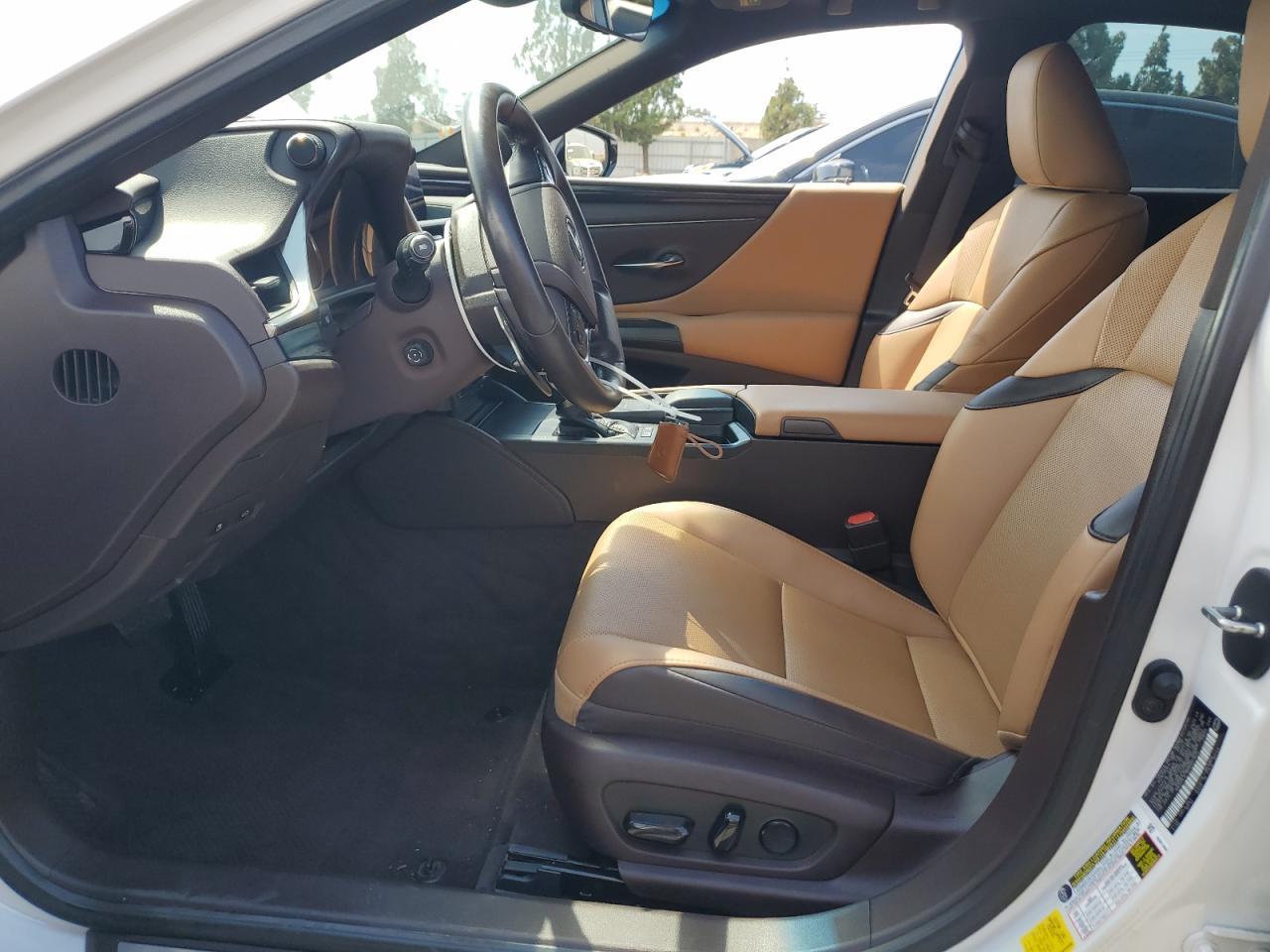 2021 Lexus Es 300H - Image 7