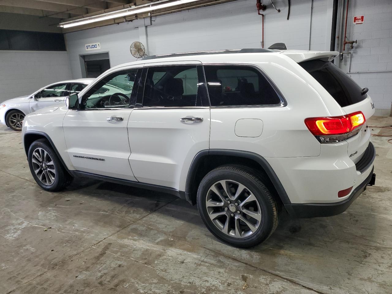 2018 Jeep Grand Cherokee Limited - Image 2