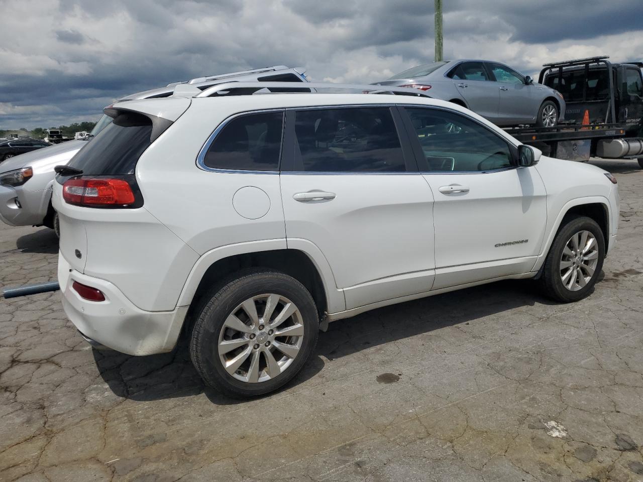 2016 Jeep Cherokee Overland - Фото 3