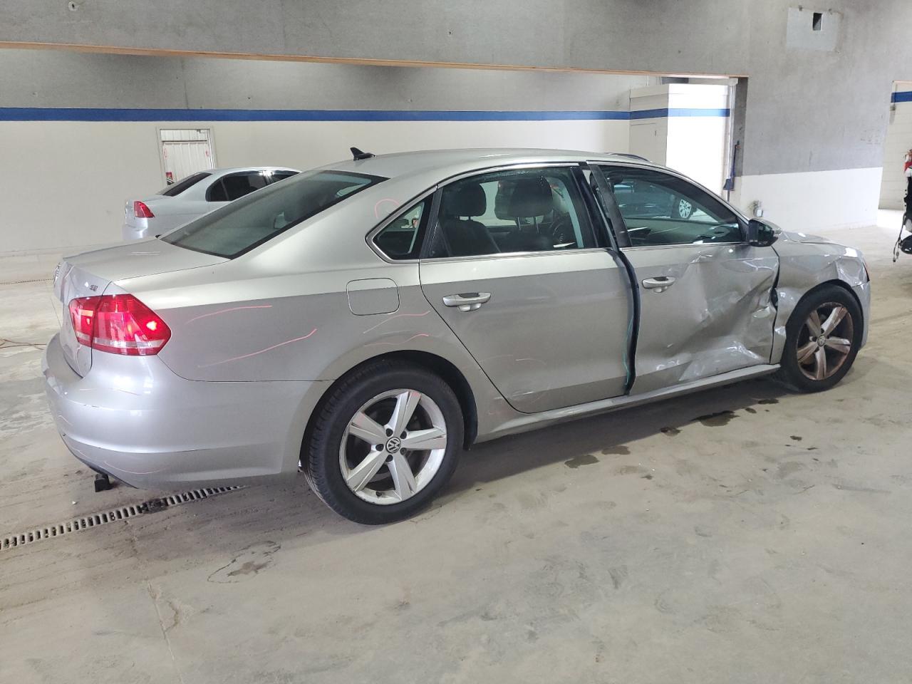 2012 Volkswagen Passat Se - Фото 3