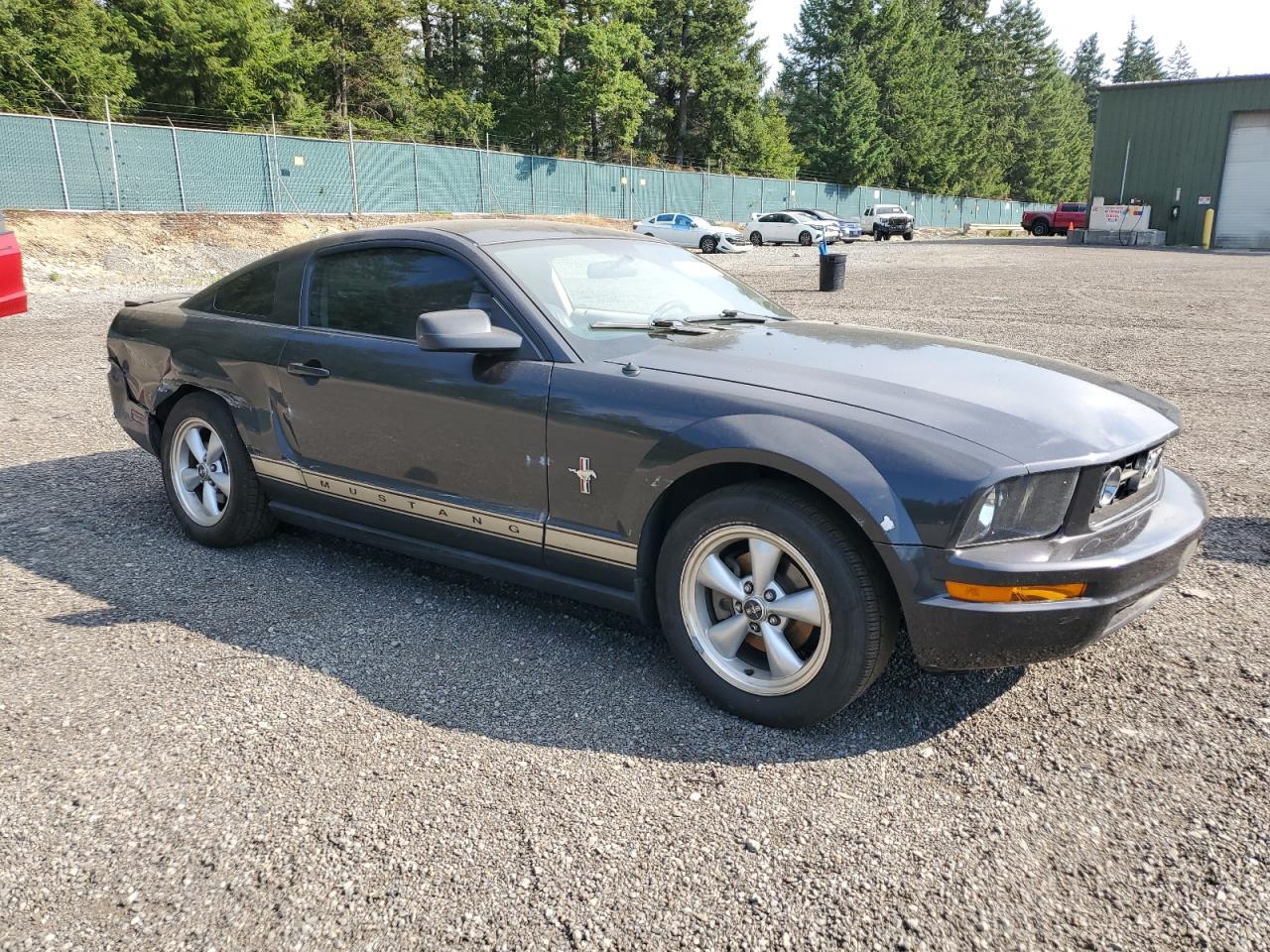 2008 Ford Mustang - Image 4