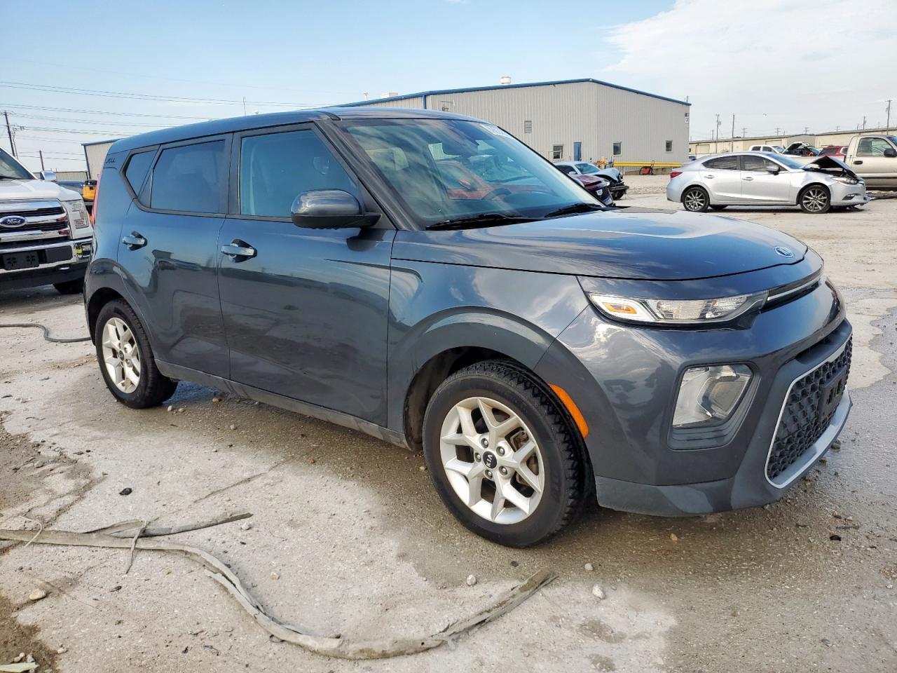 2020 Kia Soul Lx - Фото 4