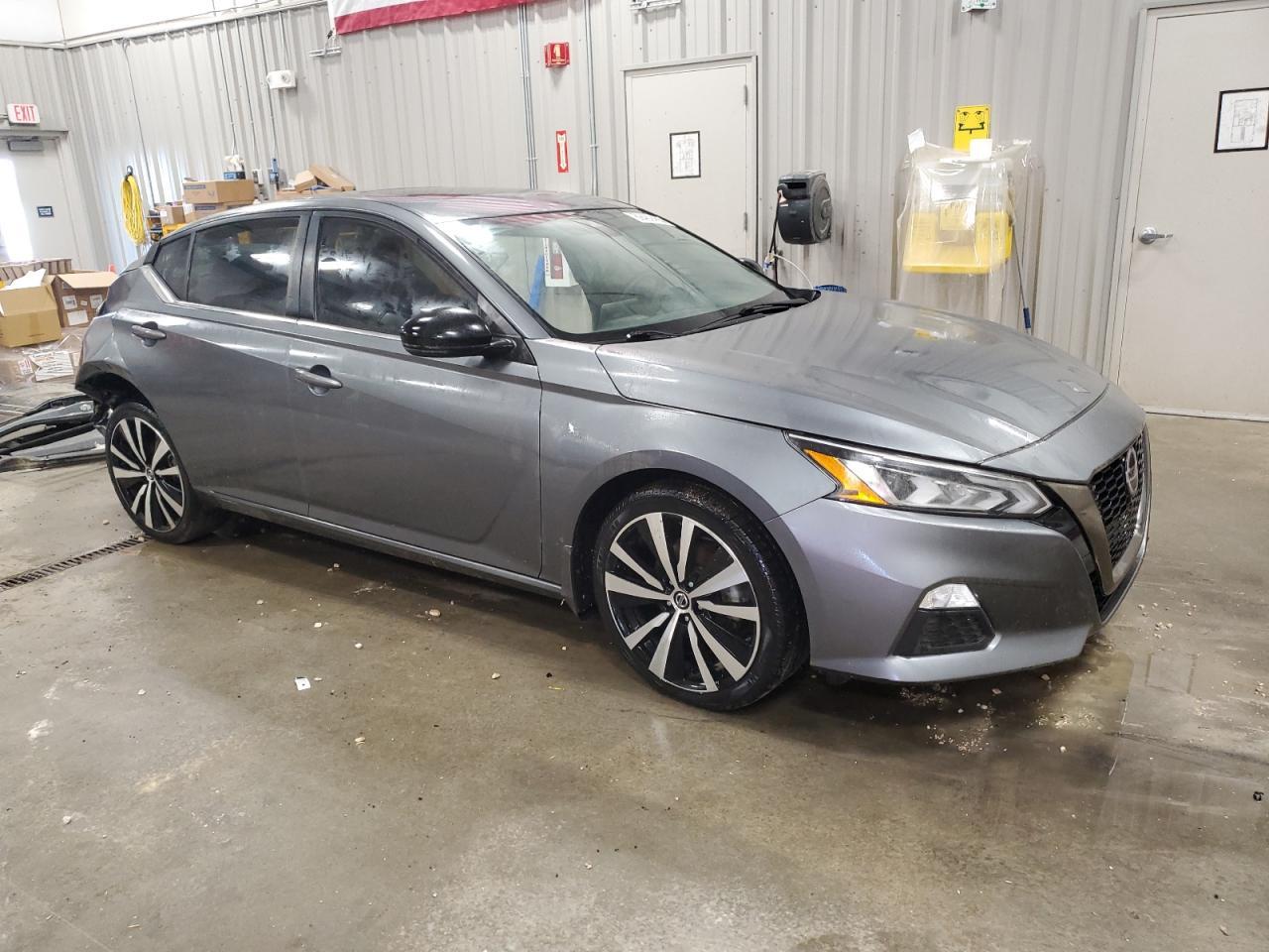 2020 Nissan Altima Sr - Фото 4