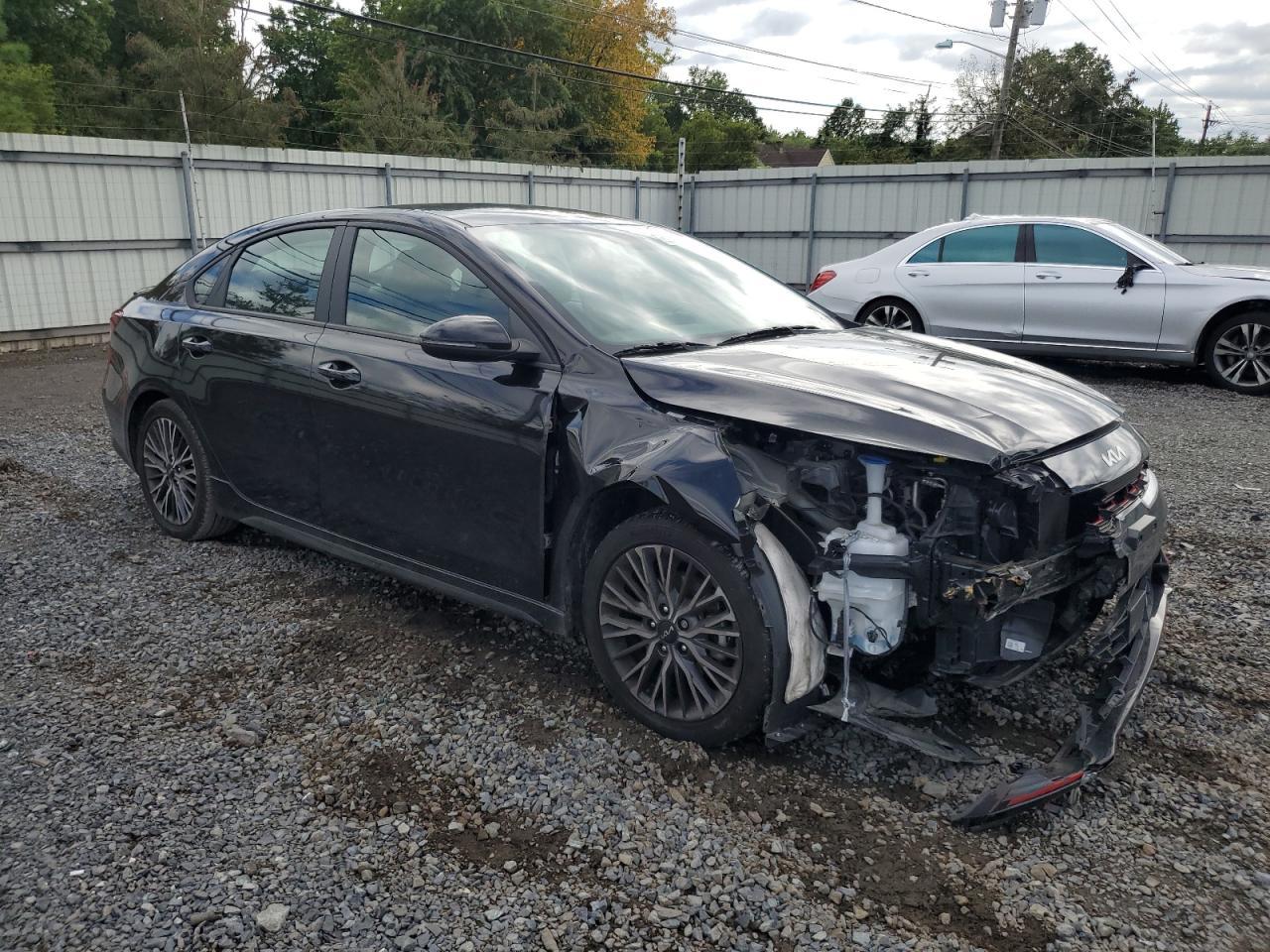 2022 Kia Forte Gt Line - Фото 4