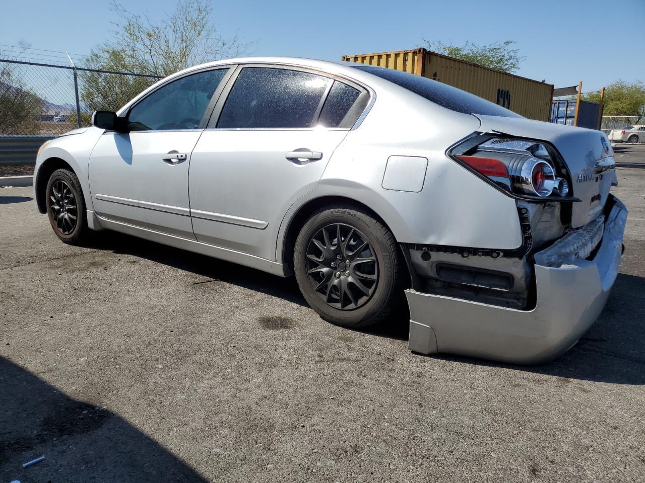 2012 Nissan Altima Base - Image 2