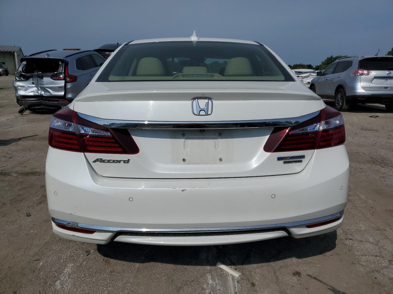 2017 Honda Accord Touring Hybrid - Фото 6