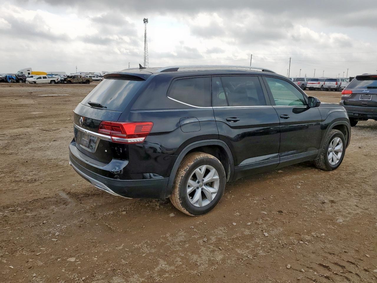 2018 Volkswagen Atlas Se - Image 3