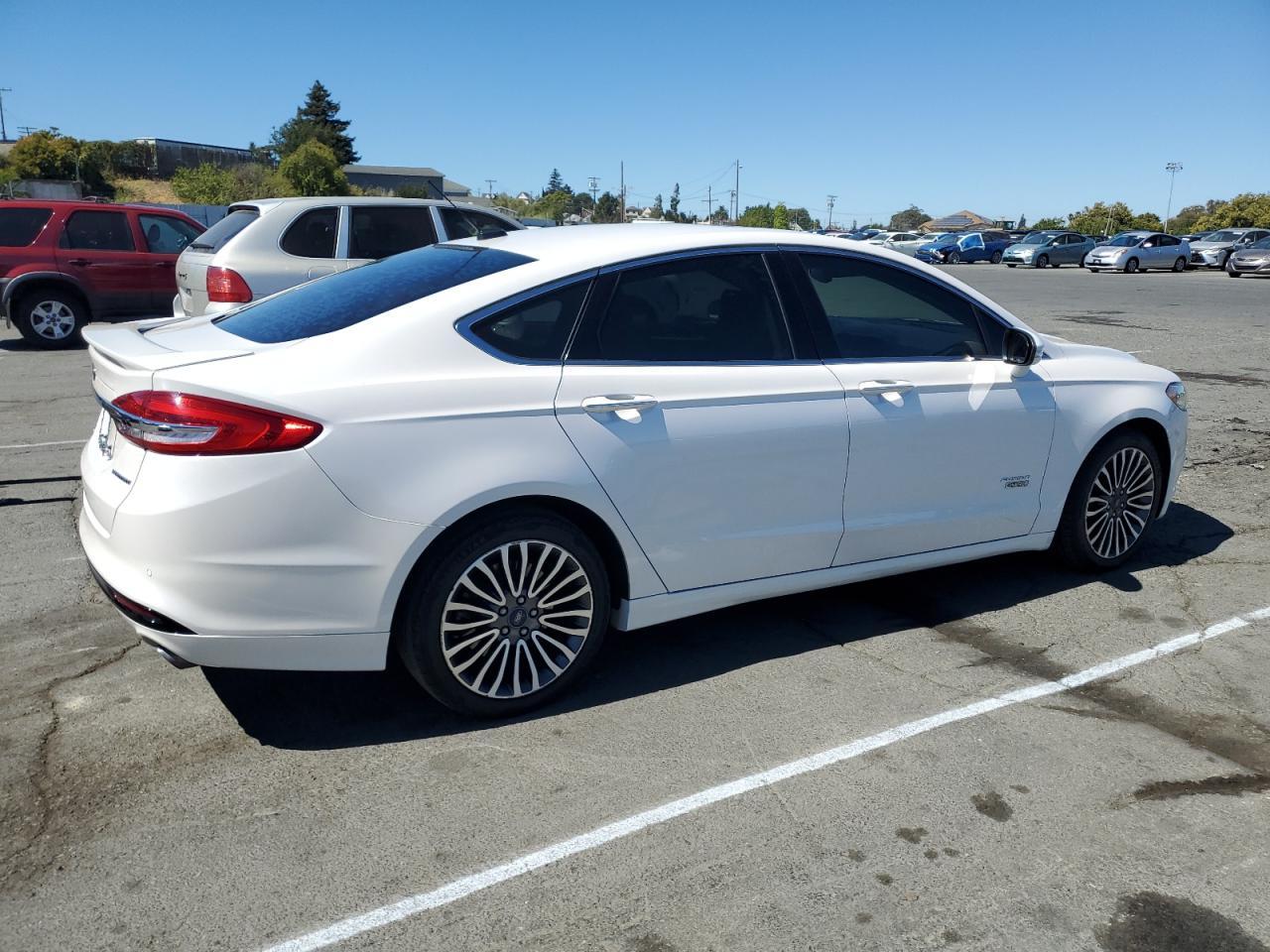2018 Ford Fusion Titanium/Platinum Phev - Фото 3