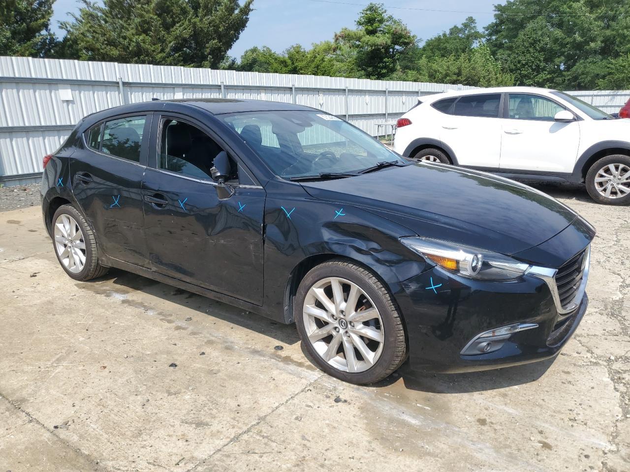 2017 Mazda 3 Grand Touring - Фото 4