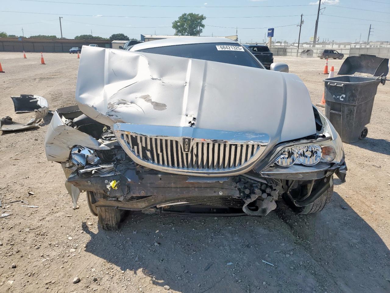 2003 Lincoln Town Car Signature - Фото 5