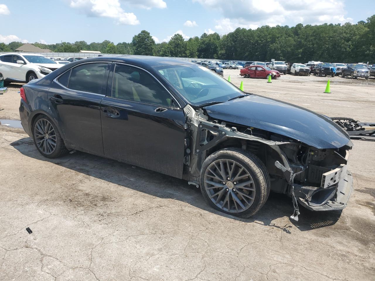2016 Lexus Is 200T - Фото 4