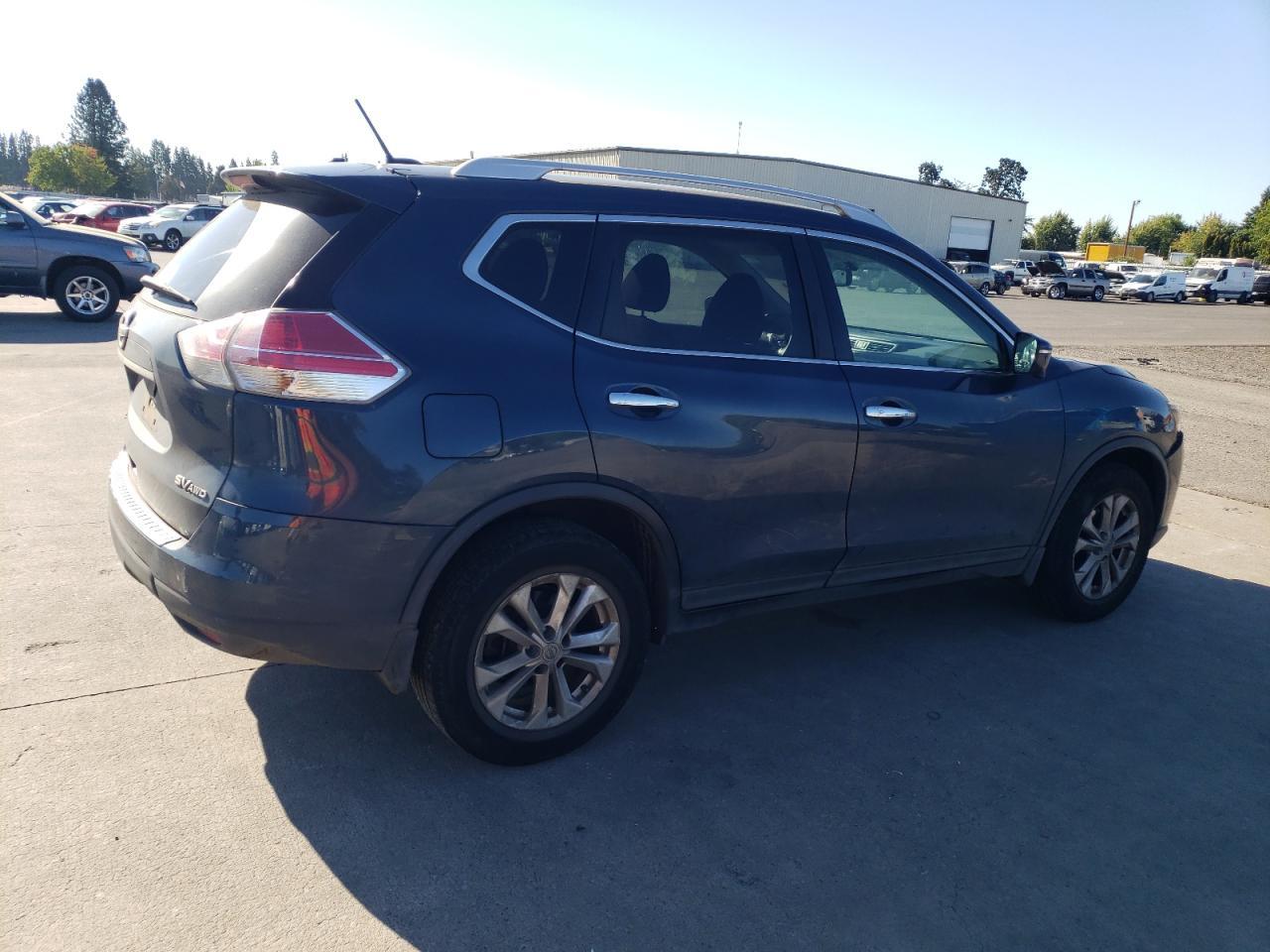 2015 Nissan Rogue S - Фото 3