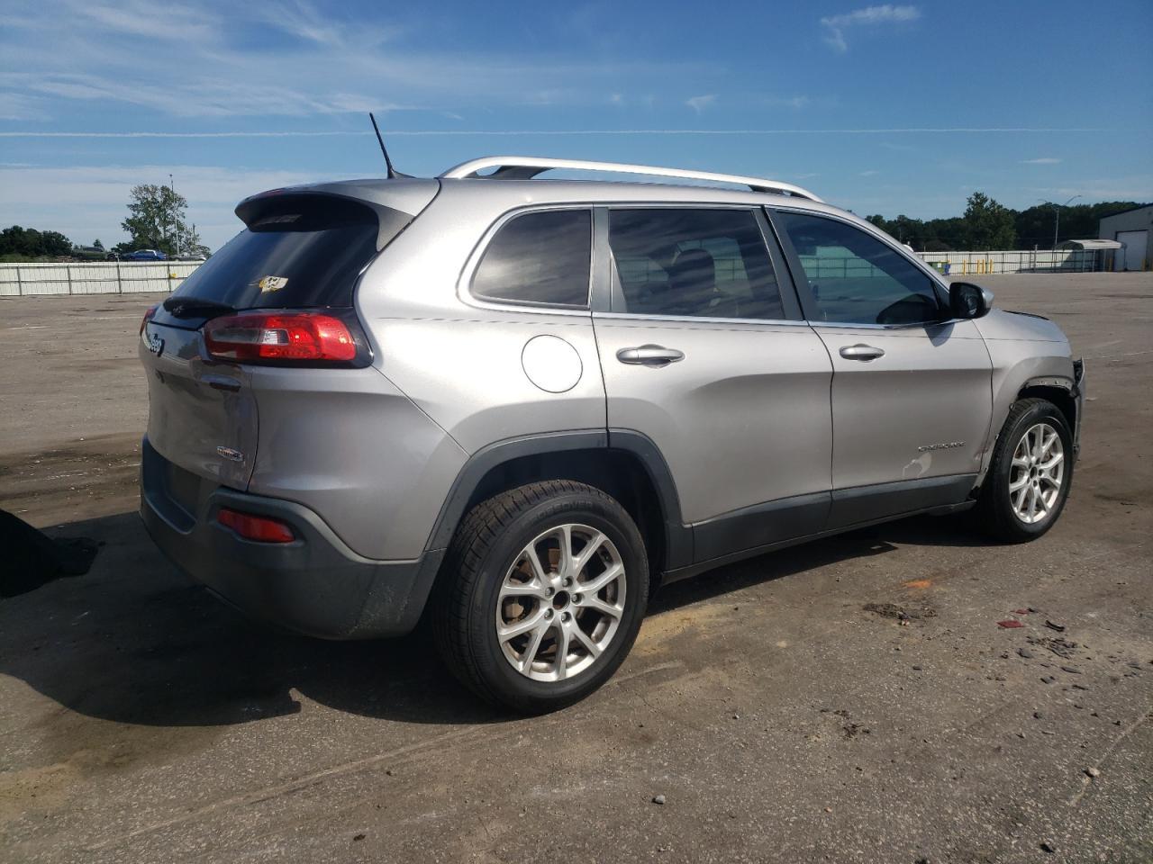 2018 Jeep Cherokee Latitude - Фото 3