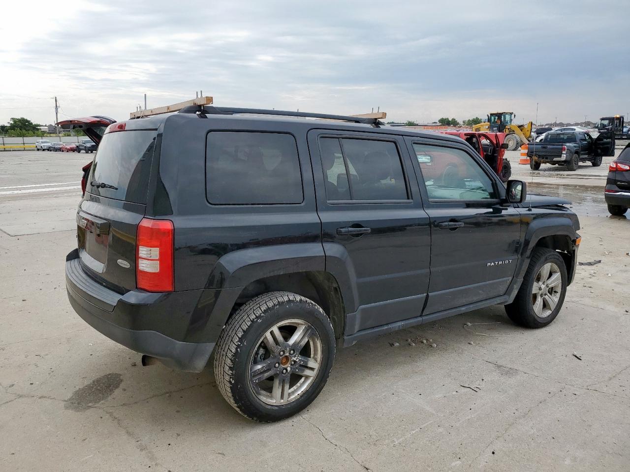 2015 Jeep Patriot Latitude - Image 3