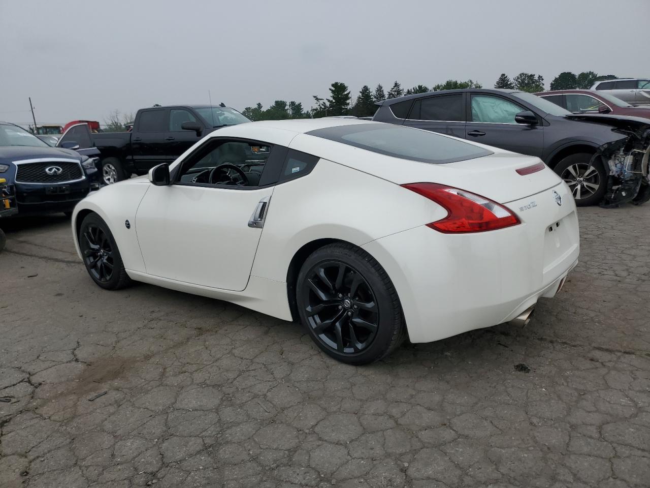 2017 Nissan 370Z Base - Фото 2