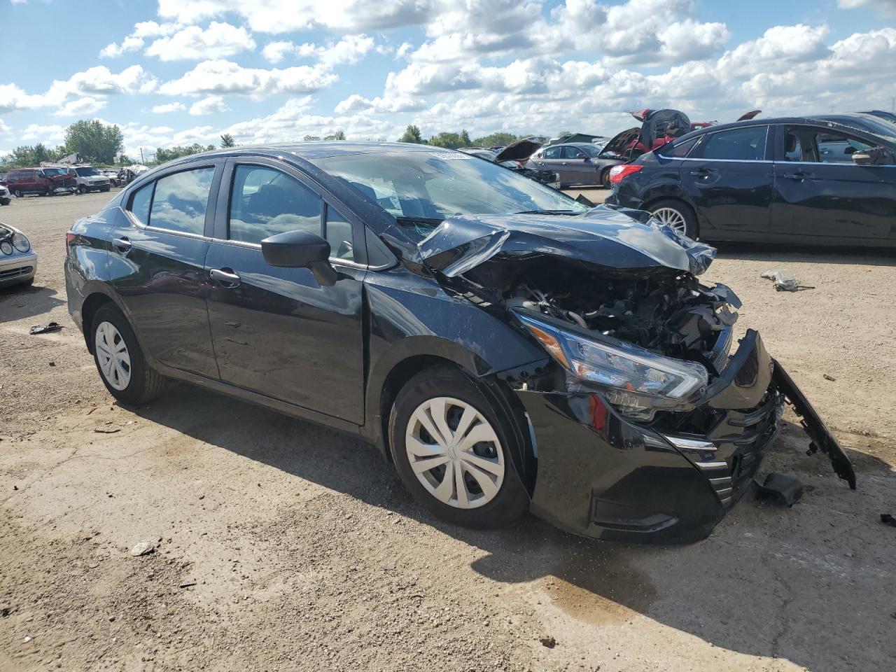 2025 Nissan Versa S - Фото 4